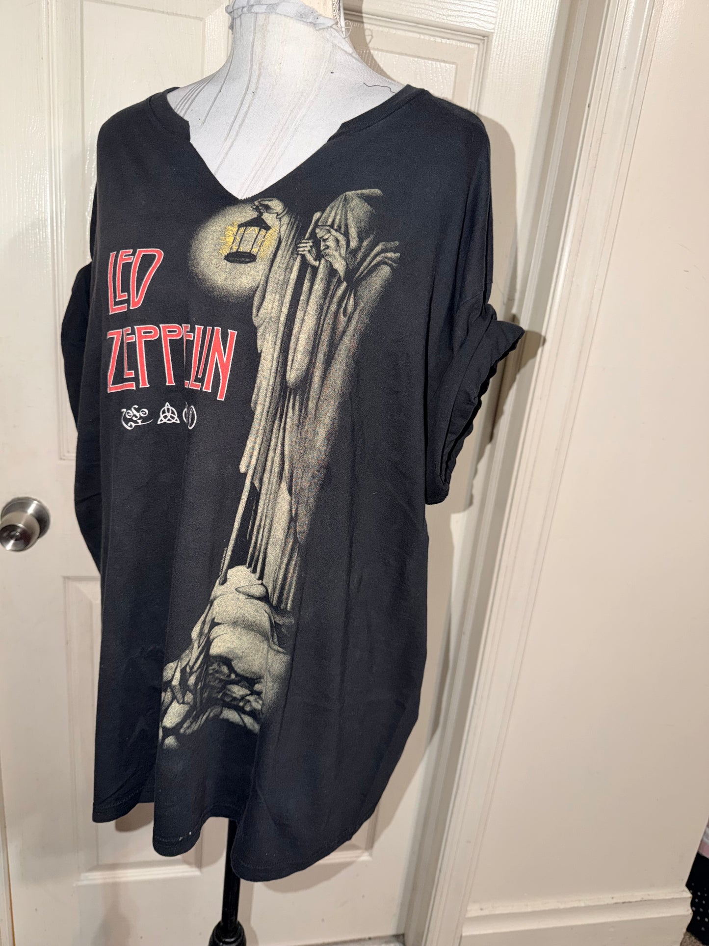 Led Zeppelin Oversized Distressed Tee