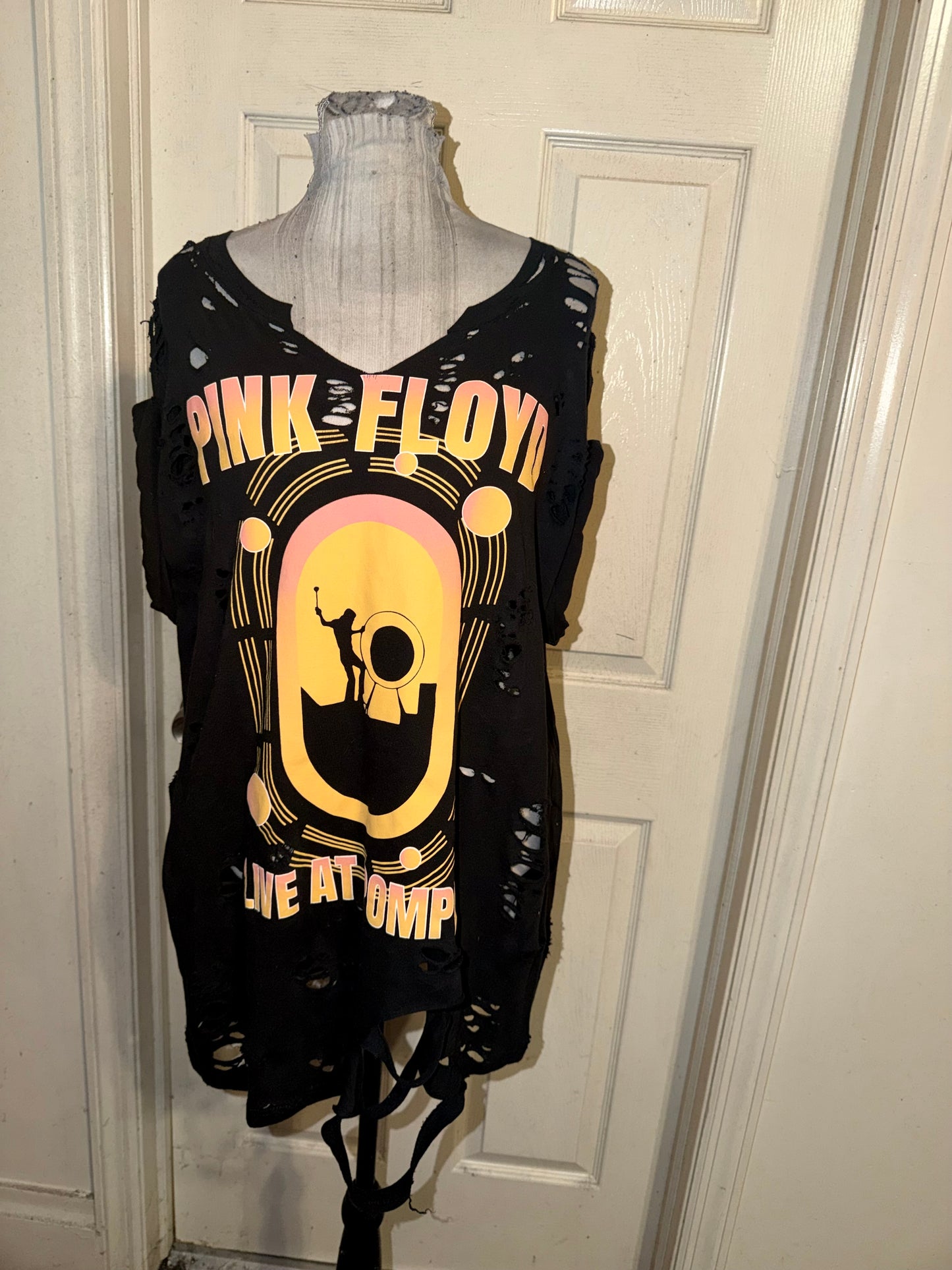 Pink Floyd Oversized Distressed Tee (as is)