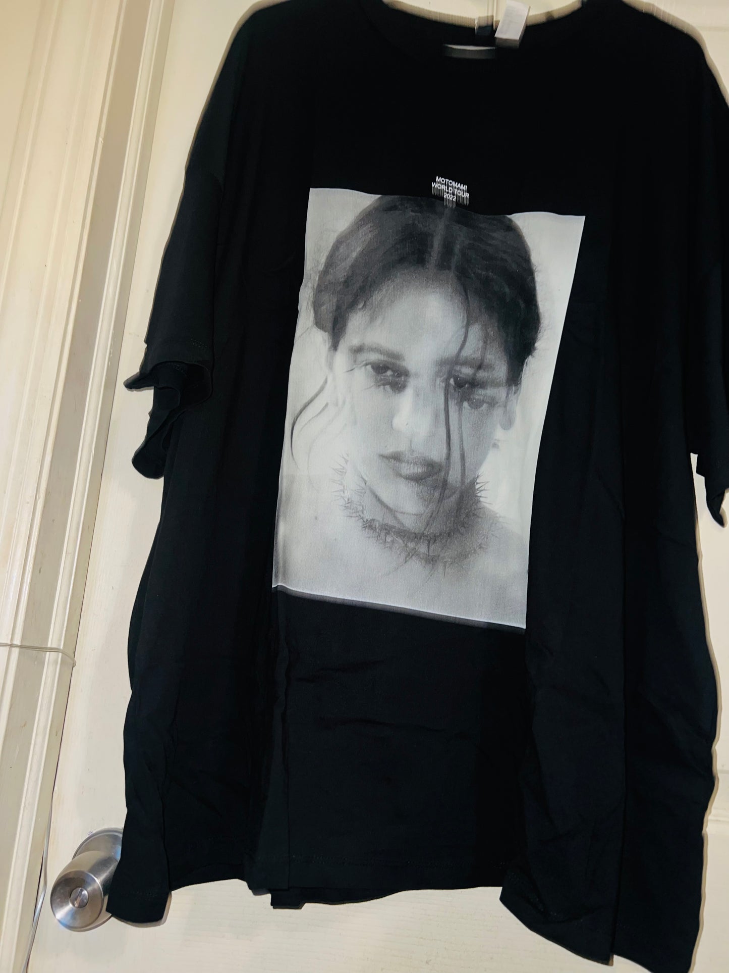 Rosalia Oversized Distressed Tee