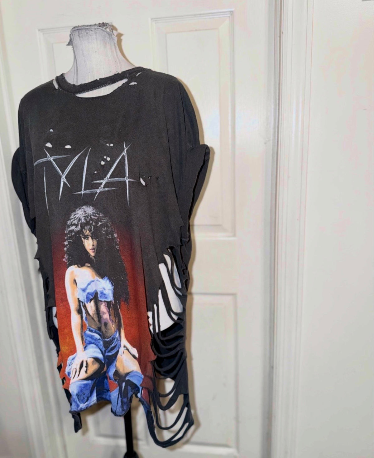 Tyla Oversized Distressed Tee (as is)