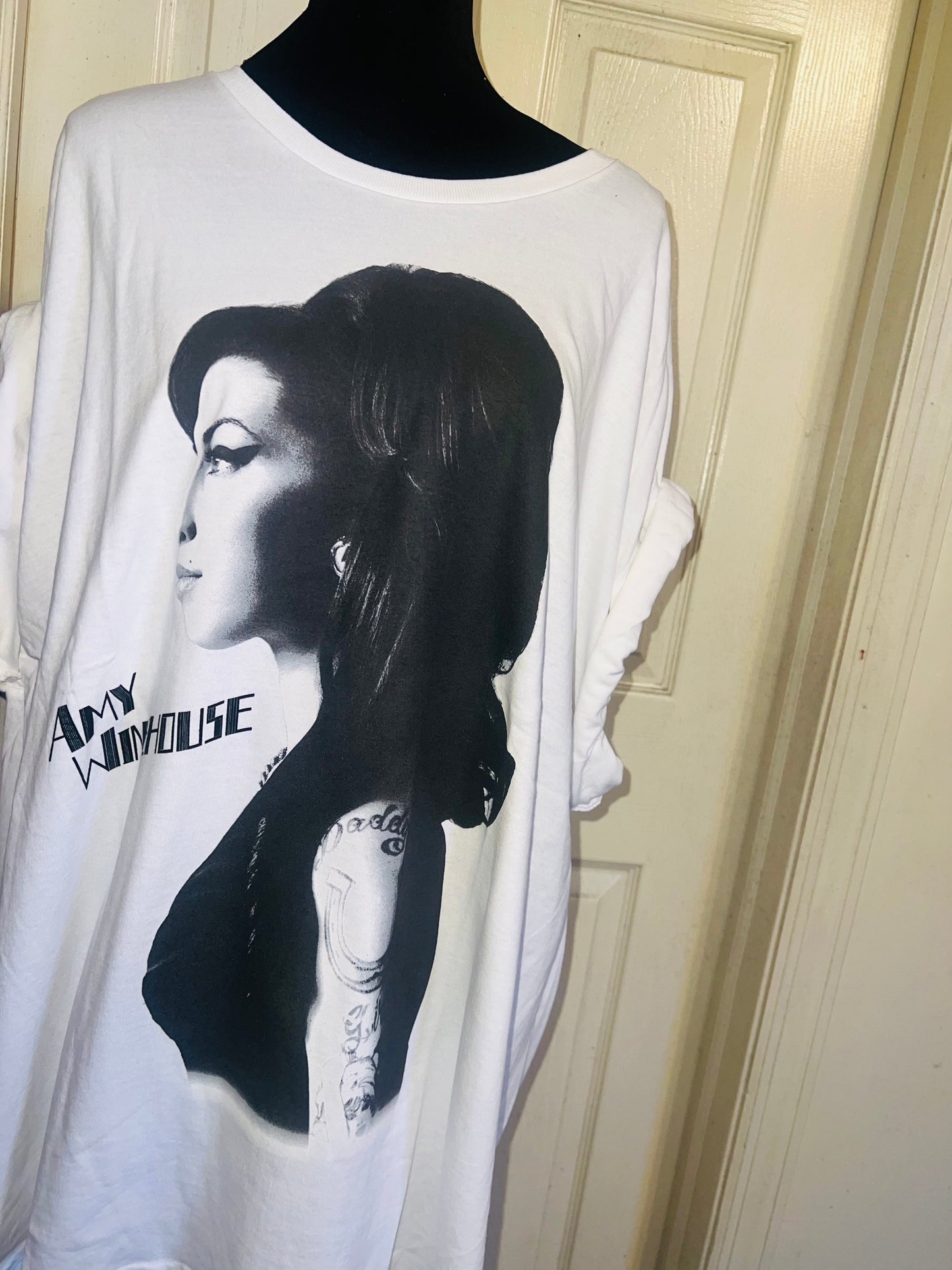 Amy Winehouse Oversized Distressed Tee