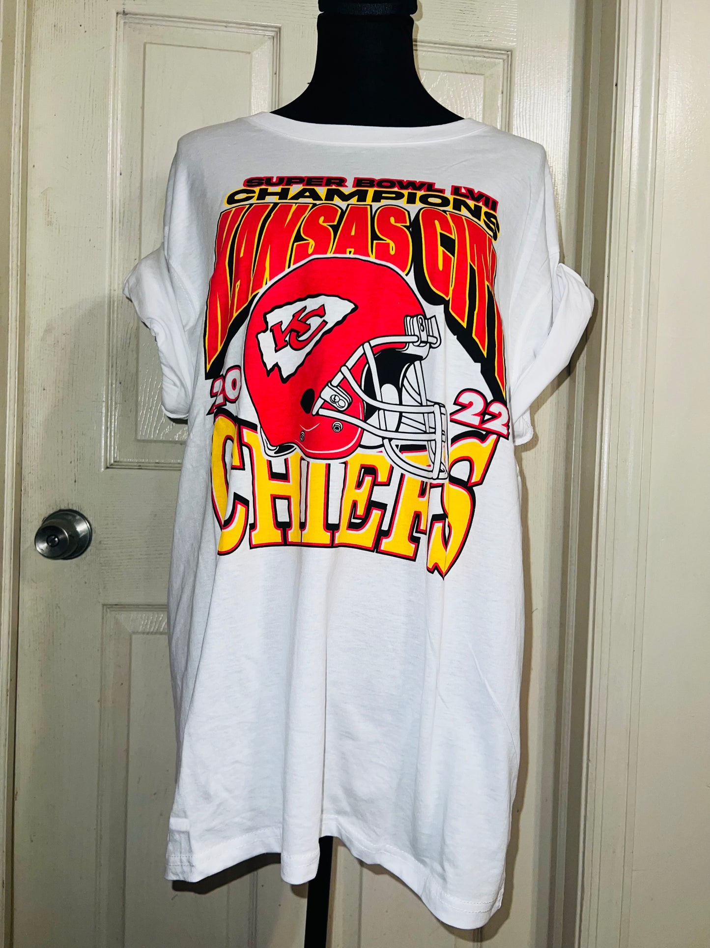 Kansas City Chiefs Oversized Distressed Tee