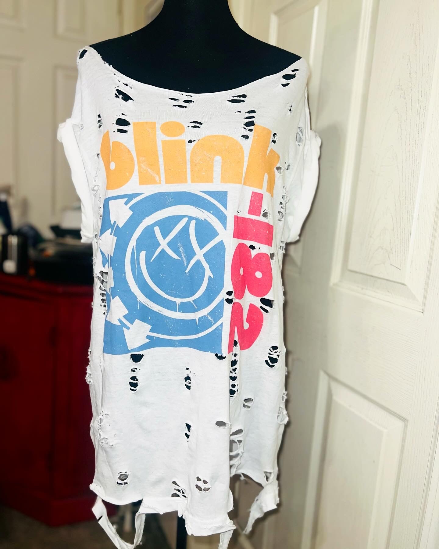 Blink 182 Oversized Distressed Tee