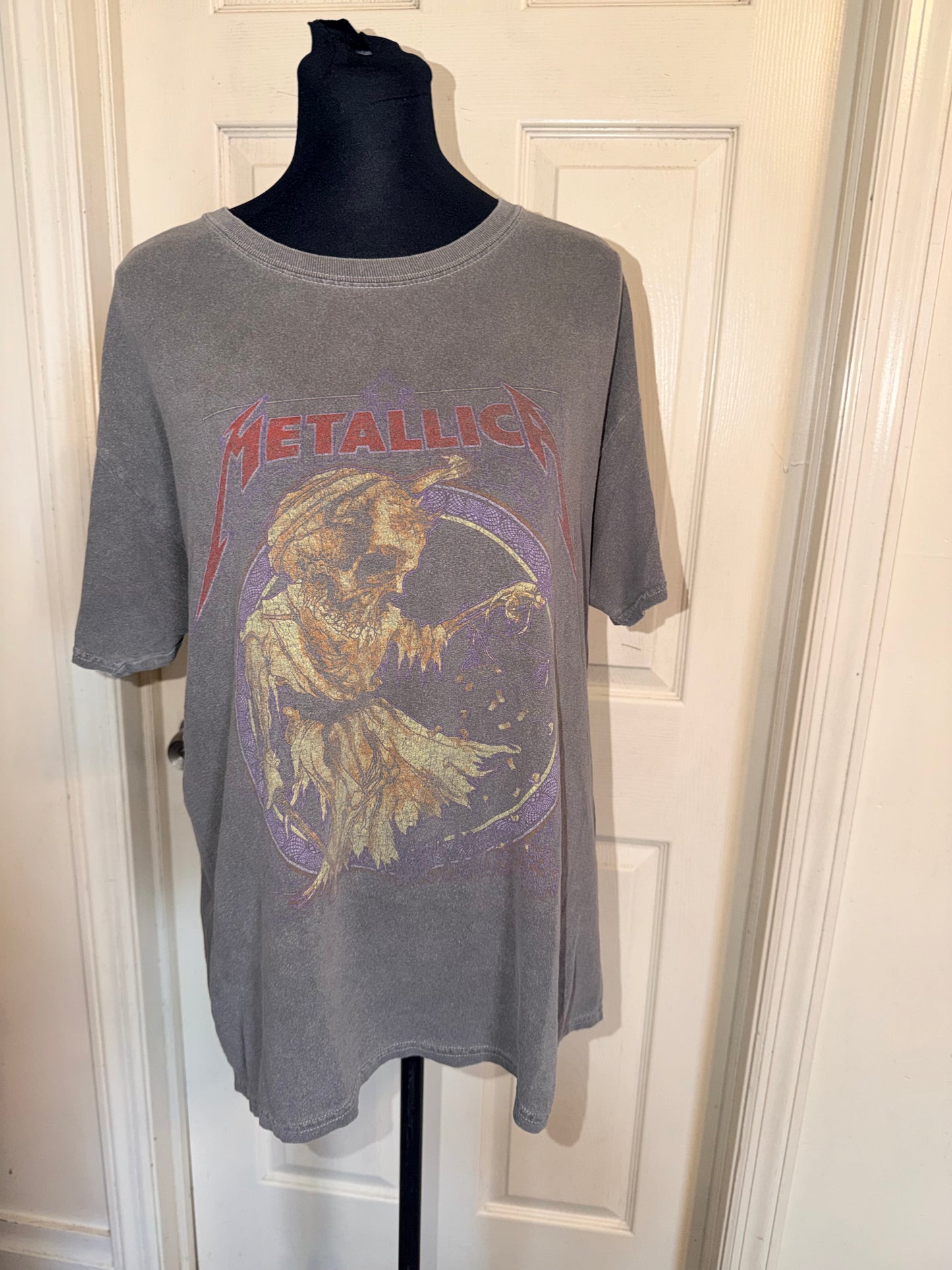 Metallica Oversized Distressed Tee