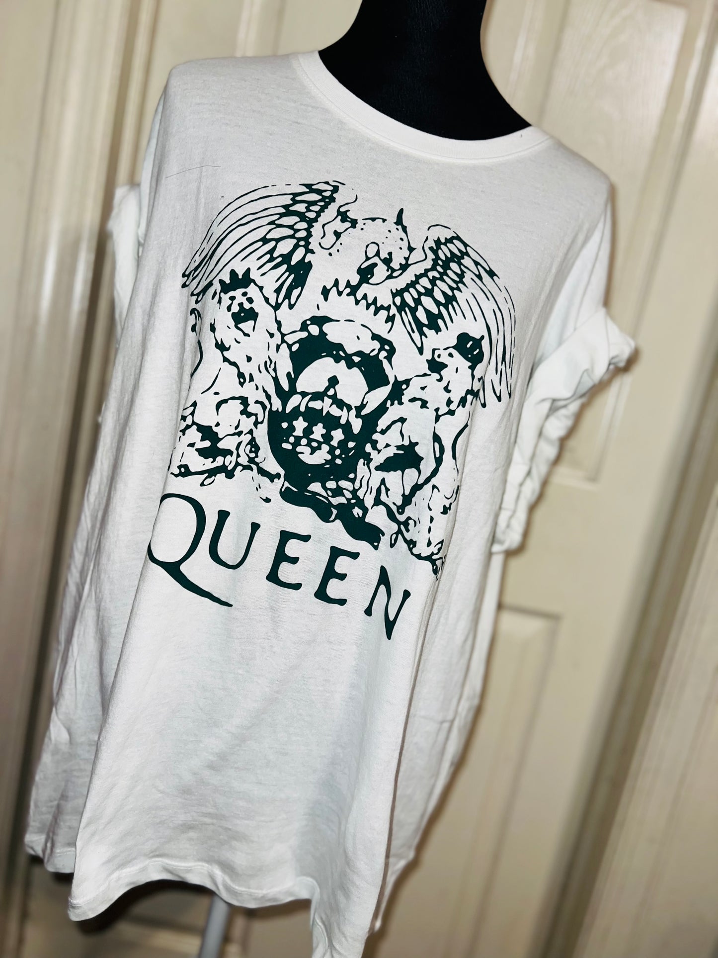 Queen Oversized Distressed Tee