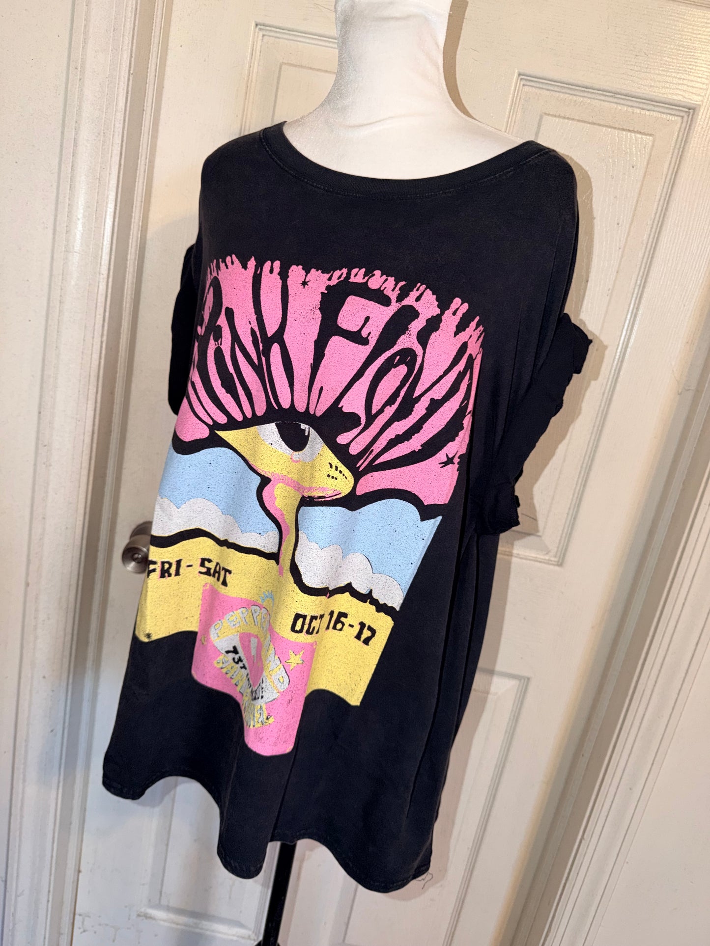 Pink Floyd Oversized Distressed Tee