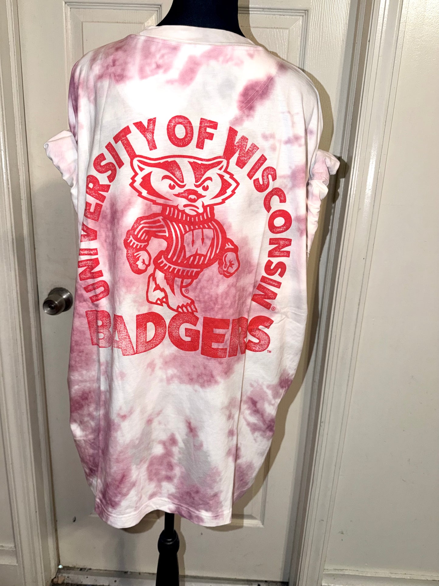 Wisconsin Badgers Oversized Double Sided Tee