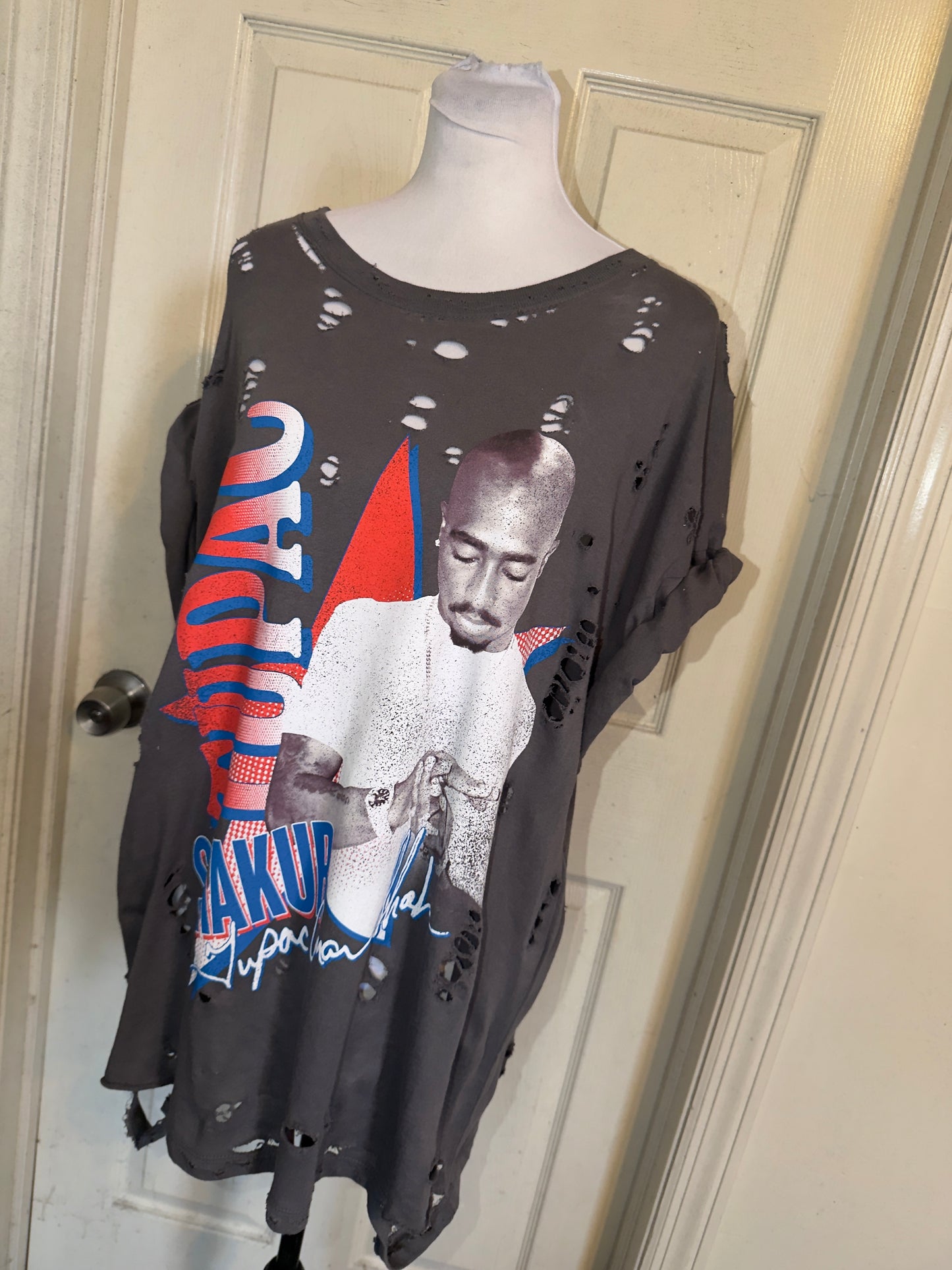 Tupac Distressed Tee