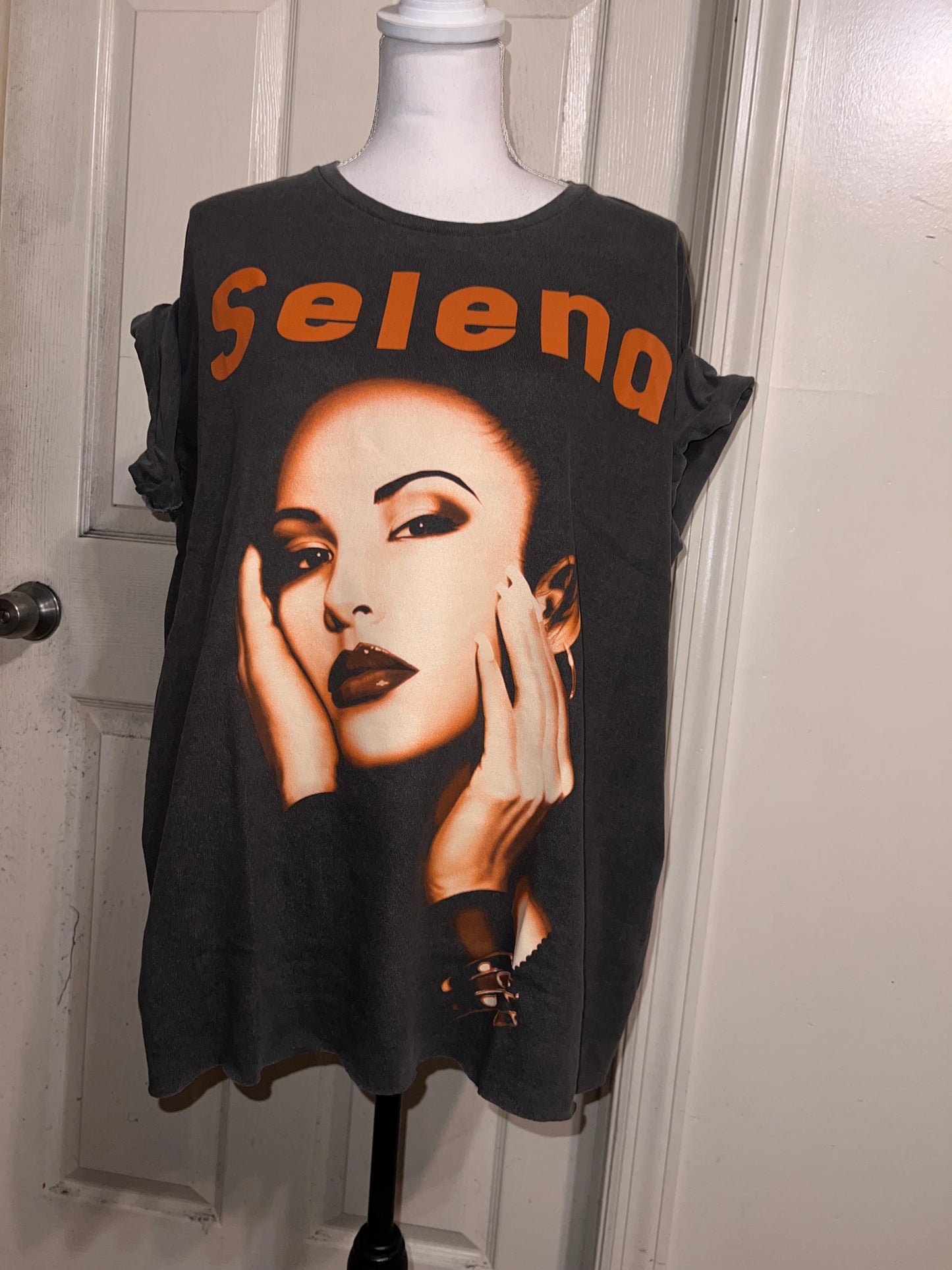 Selena Oversized Distressed Tee