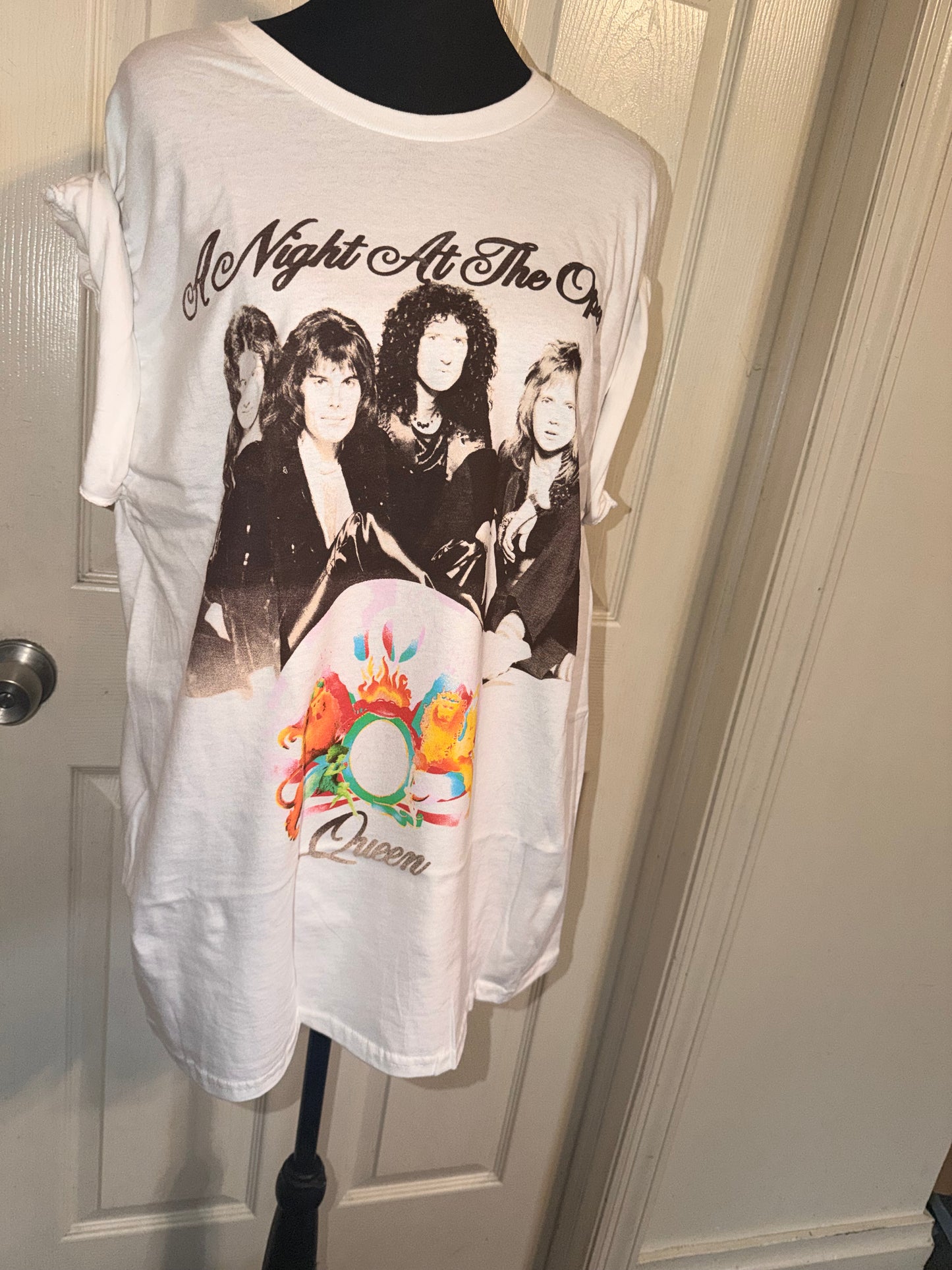 Queen Oversized Distressed Tee