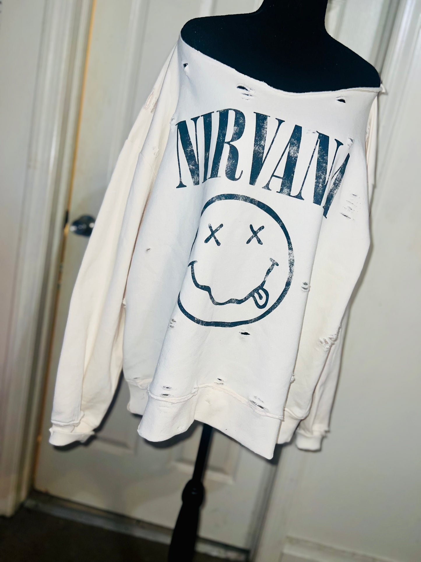 Nirvana Oversized Cream Sweatshirt