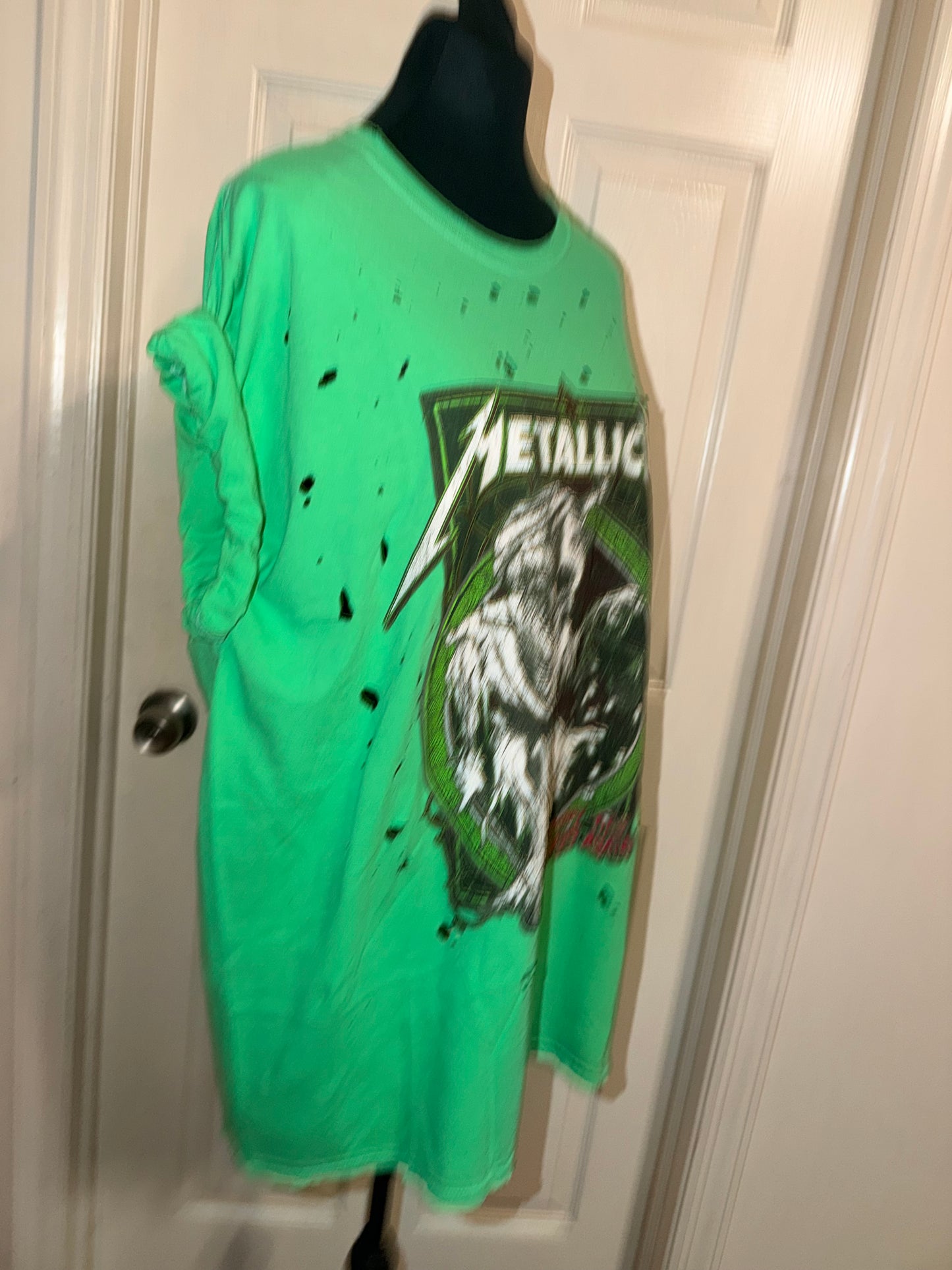 Metallica Oversized Distressed Tee