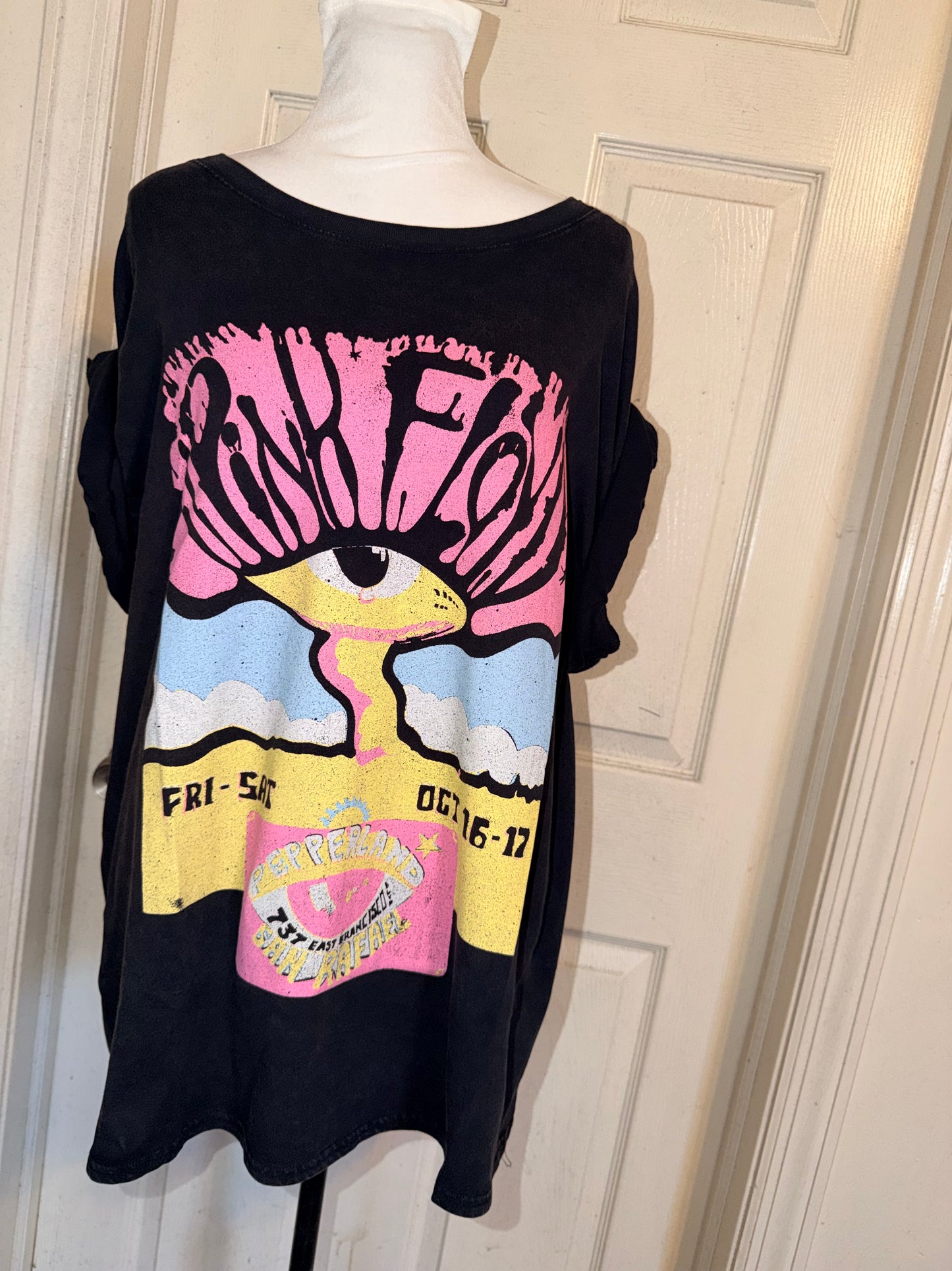 Pink Floyd Oversized Distressed Tee