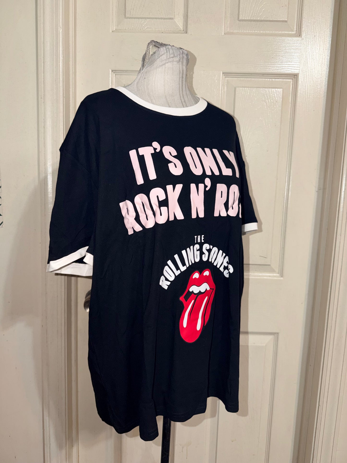 The Rolling Stones Oversized Distressed Raglan Tee