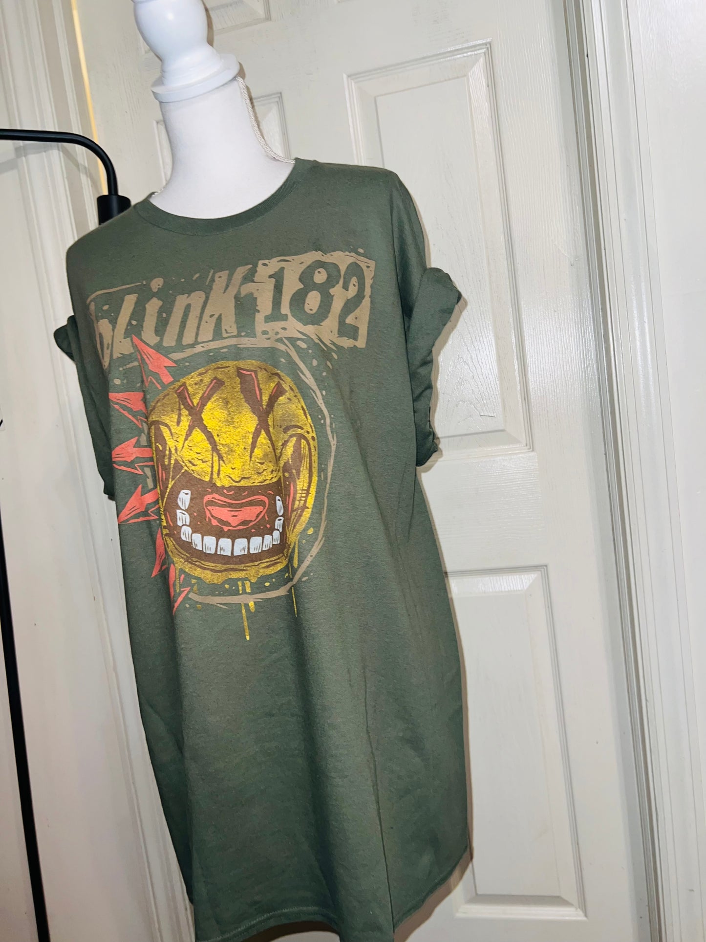 Blink 182 Oversized Distressed Tee