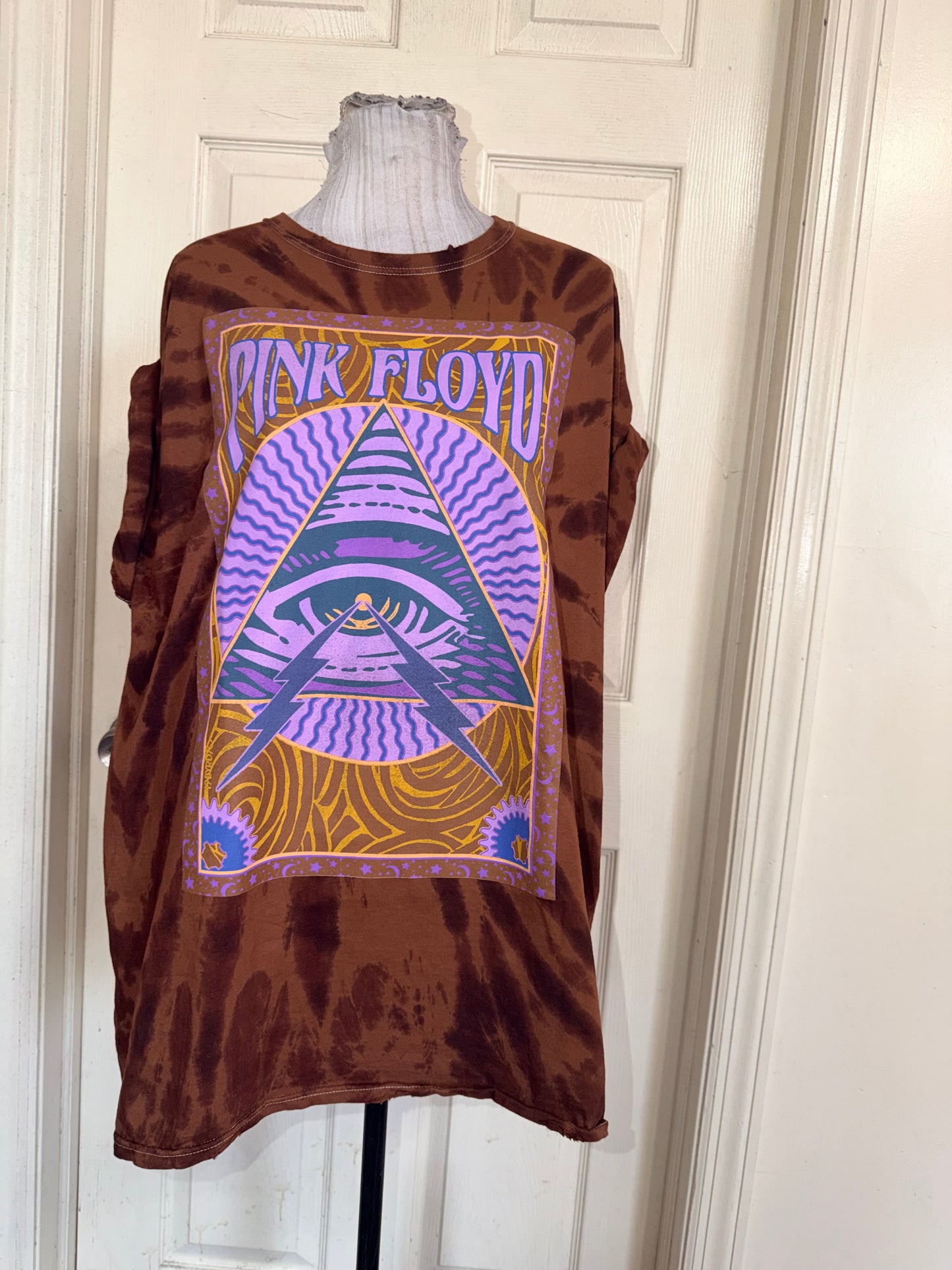 Pink Floyd Oversized Distressed Tee