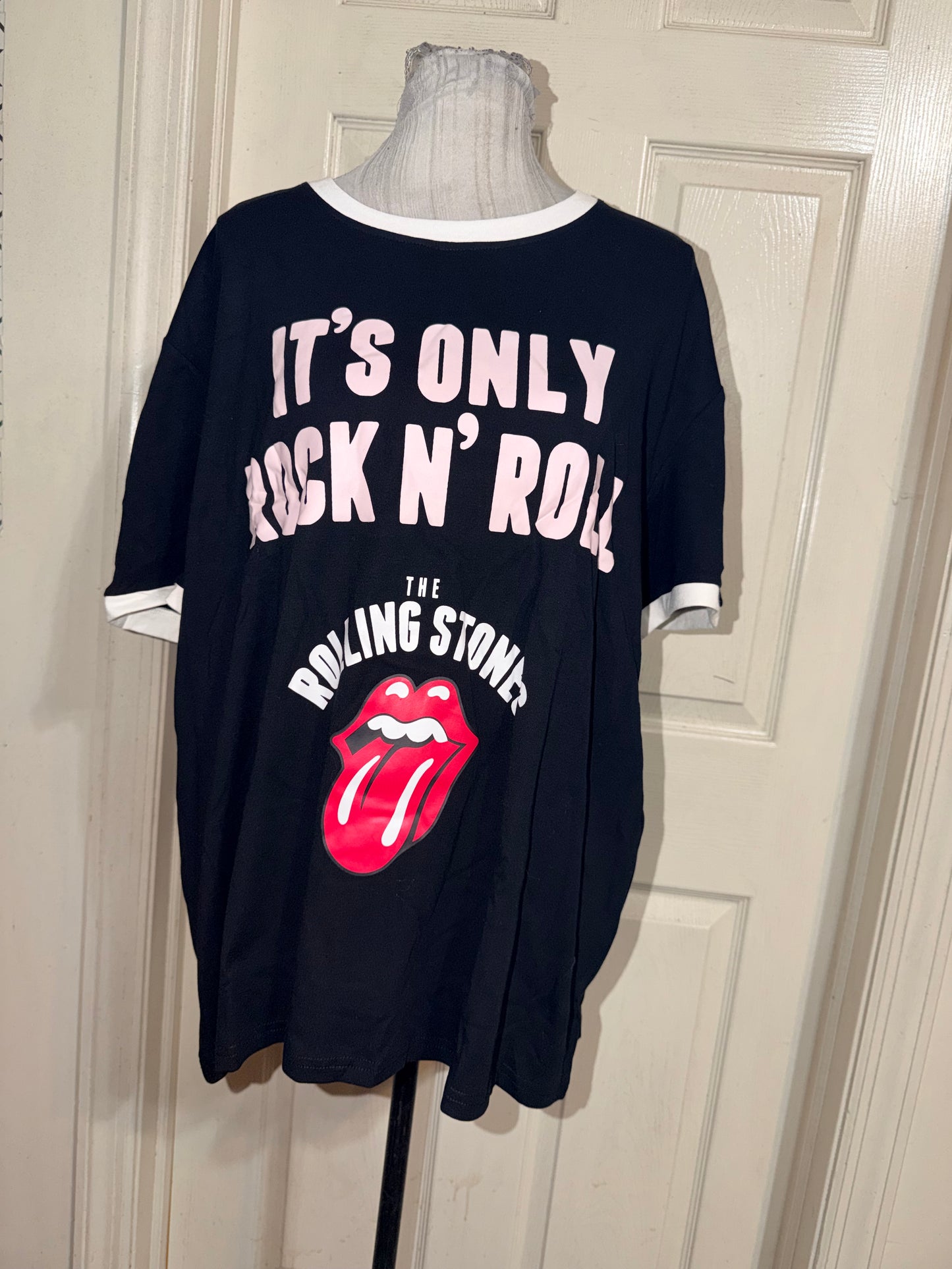 The Rolling Stones Oversized Distressed Raglan Tee