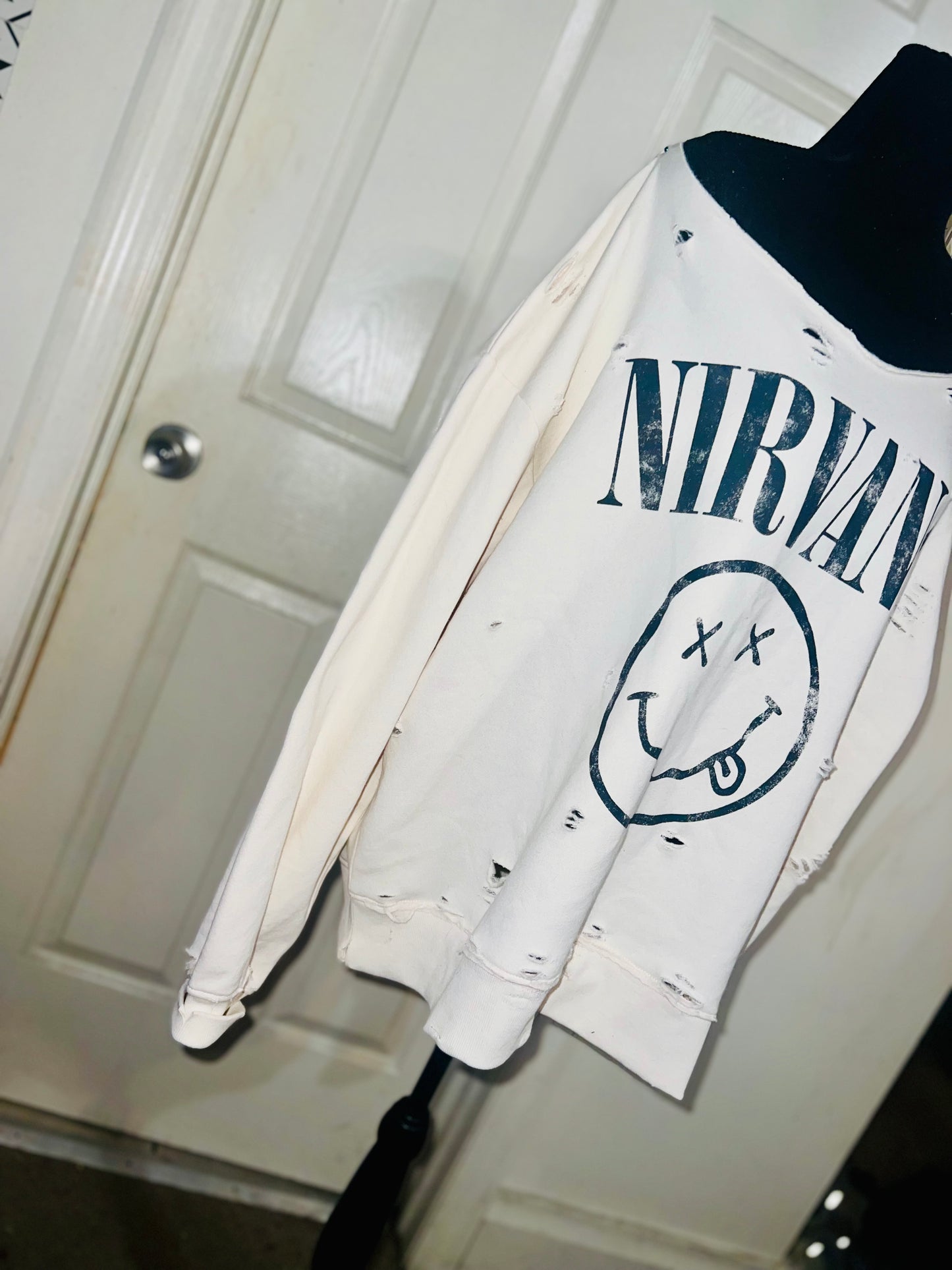 Nirvana Oversized Cream Sweatshirt