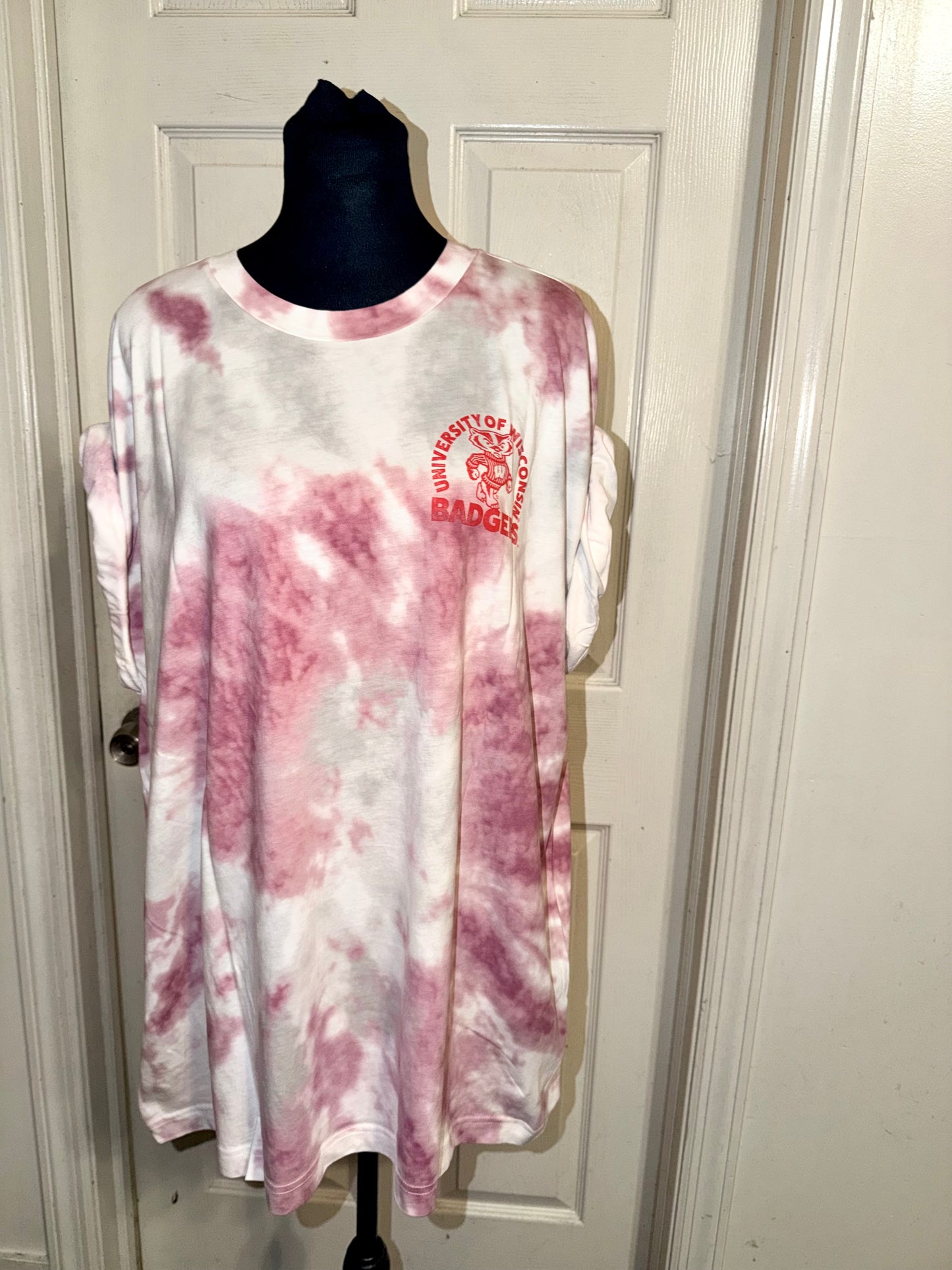 Wisconsin Badgers Oversized Double Sided Tee