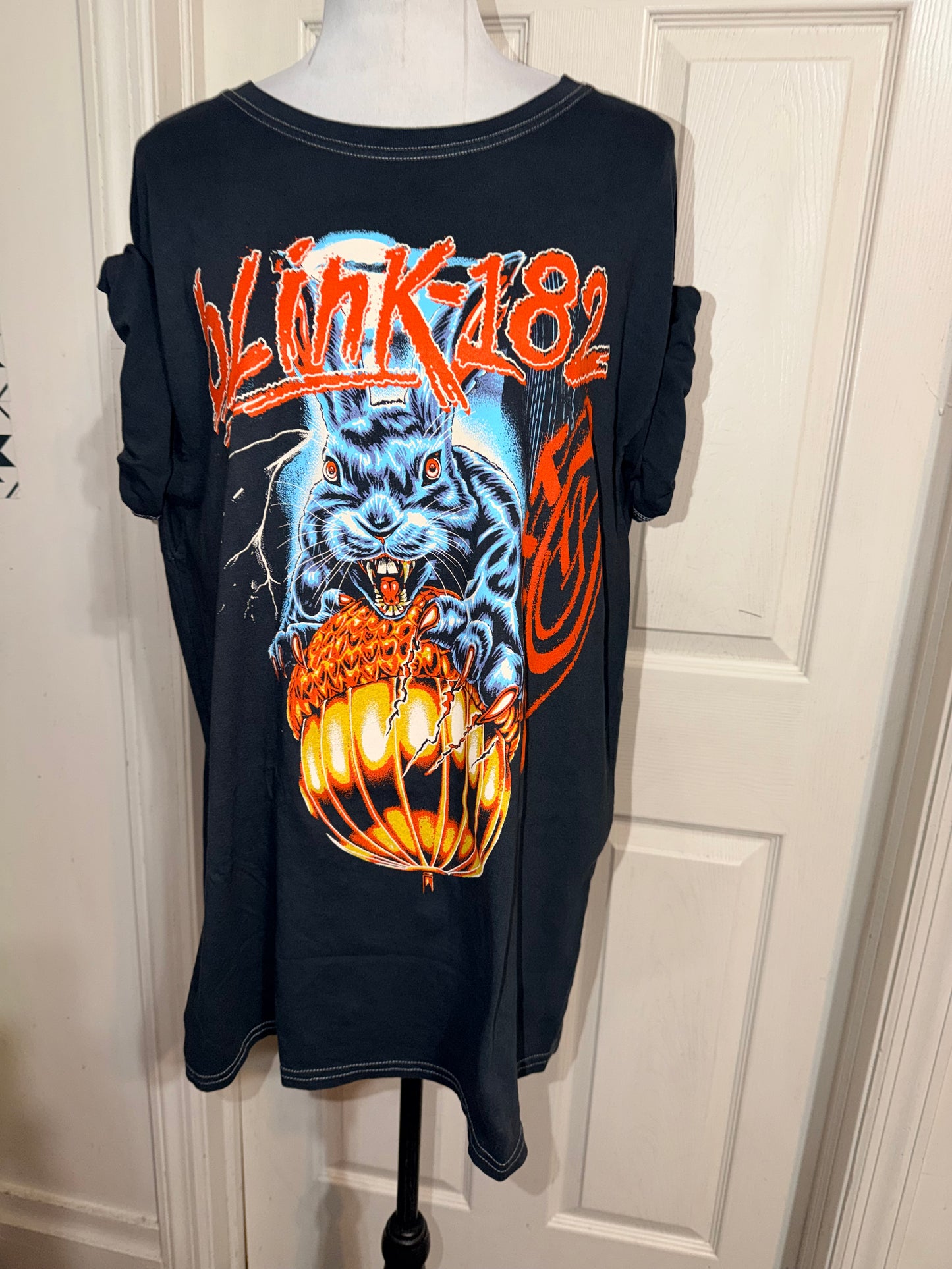 Blink-182 Oversized Distressed Tee