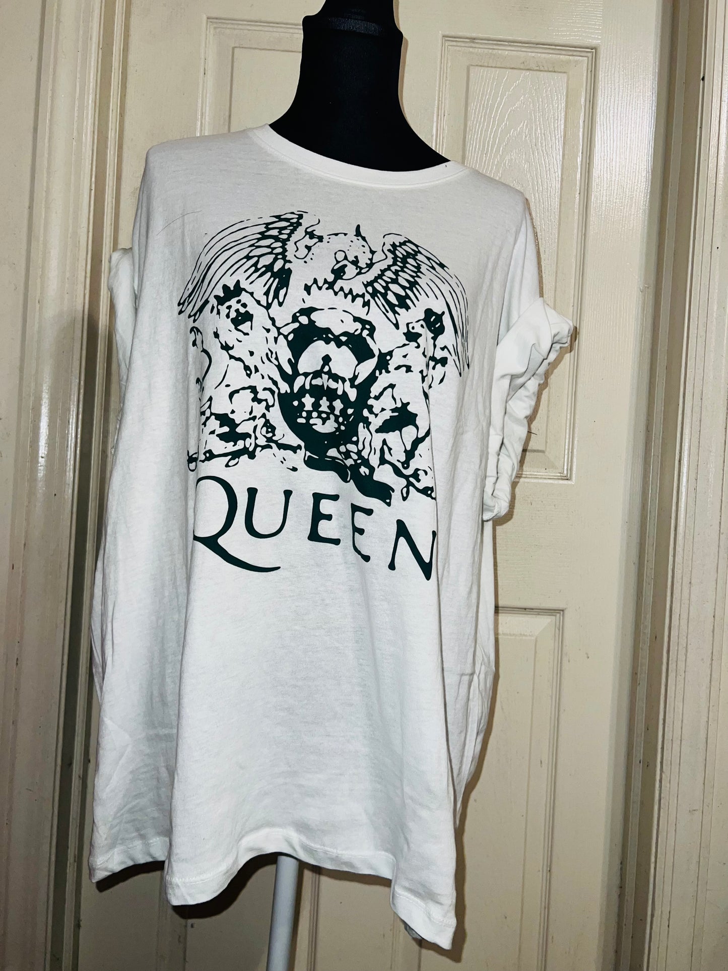 Queen Oversized Distressed Tee