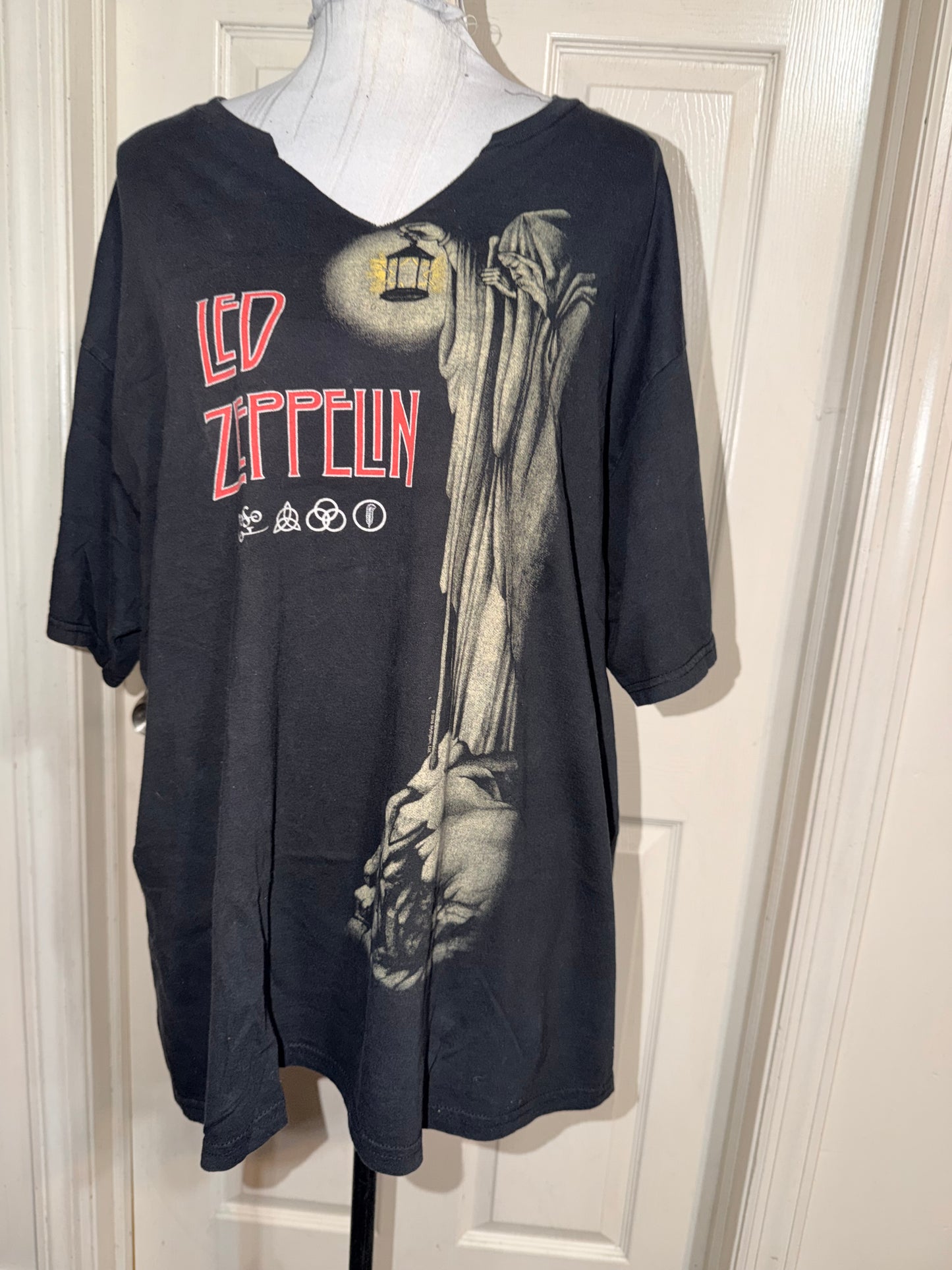 Led Zeppelin Oversized Distressed Tee