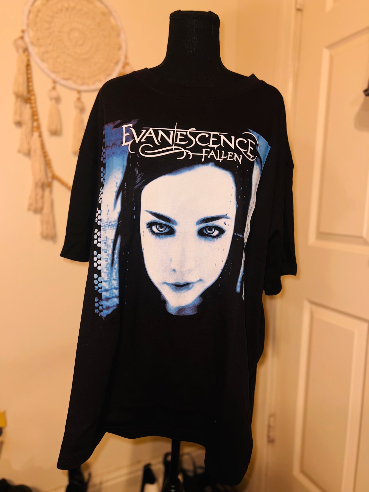 Evanescence Fallen Oversized Distressed Tee