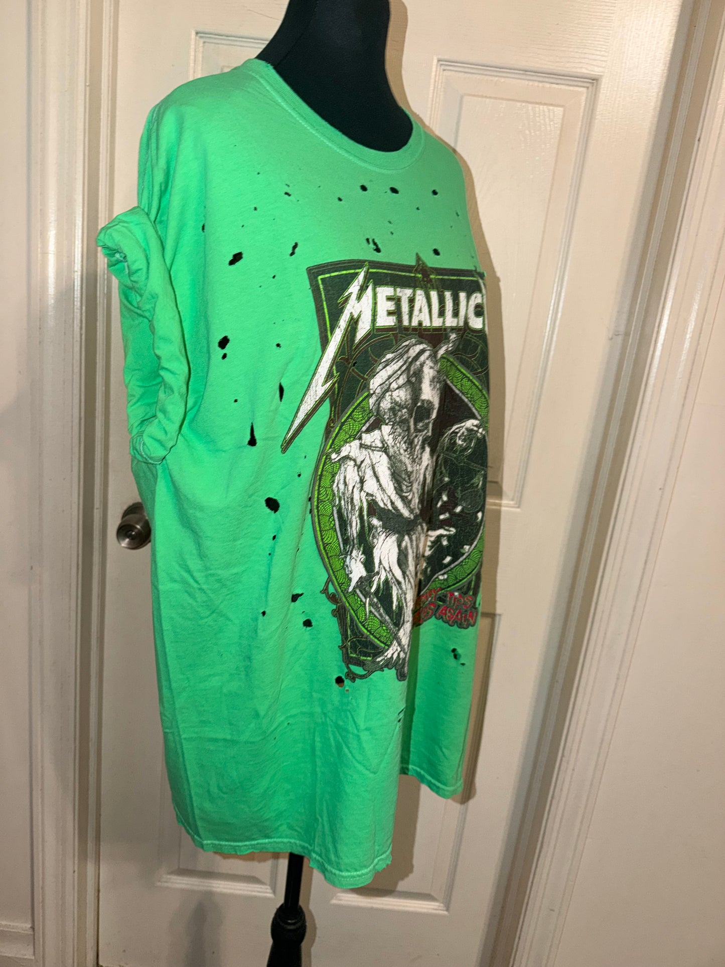 Metallica Oversized Distressed Tee