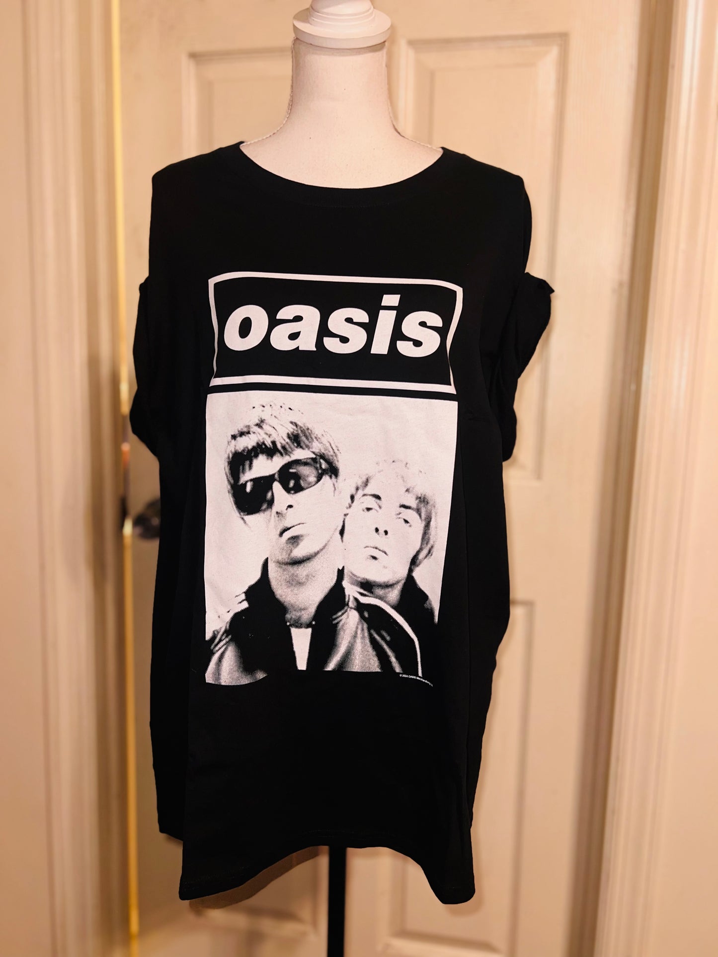 Oasis Oversized Distressed Tee