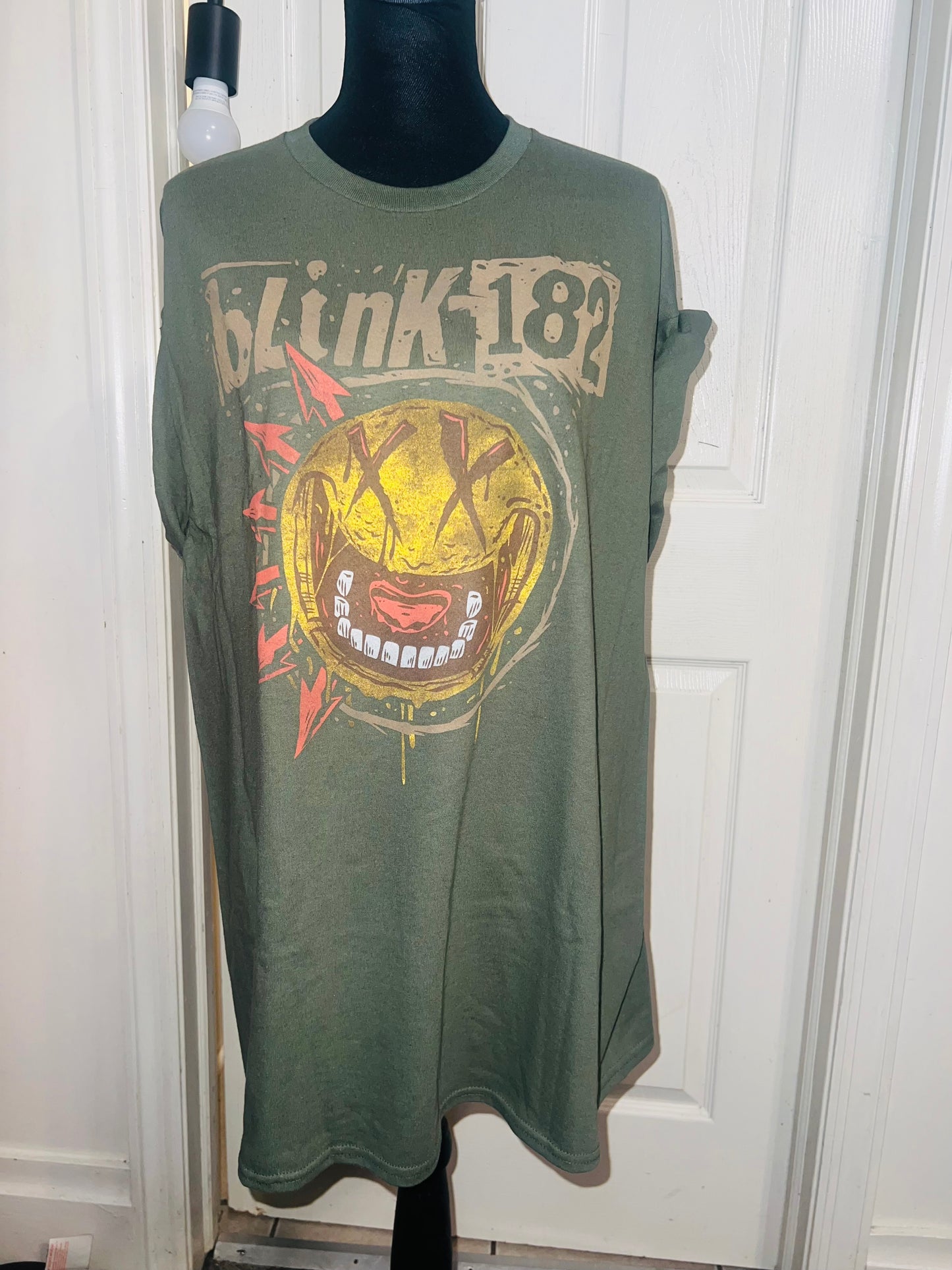 Blink 182 Oversized Distressed Tee