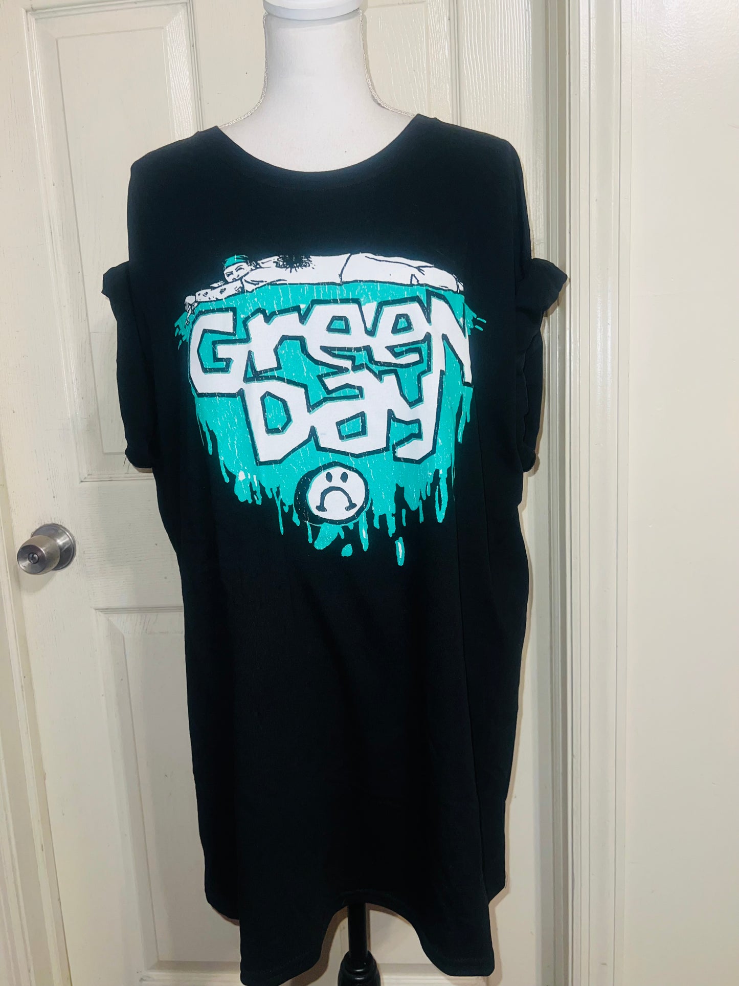 Green Day Oversized Distressed Tee