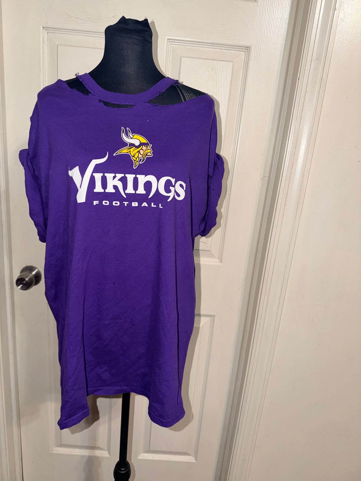 Minnesota Vikings Oversized Distressed Tee