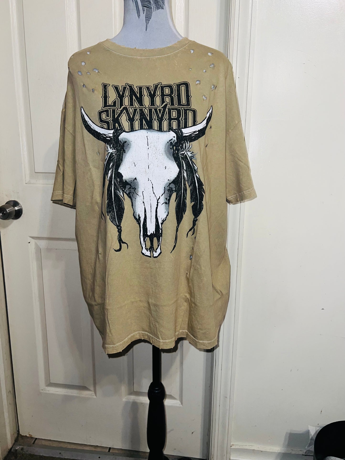 Lynyrd Skynyrd Oversized Distressed Tee