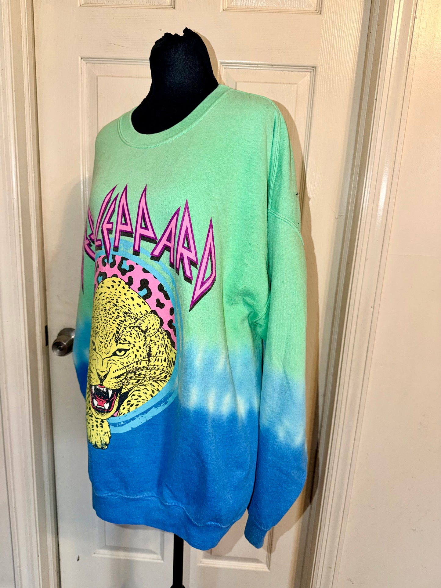 Def Leppard Oversized Sweatshirt