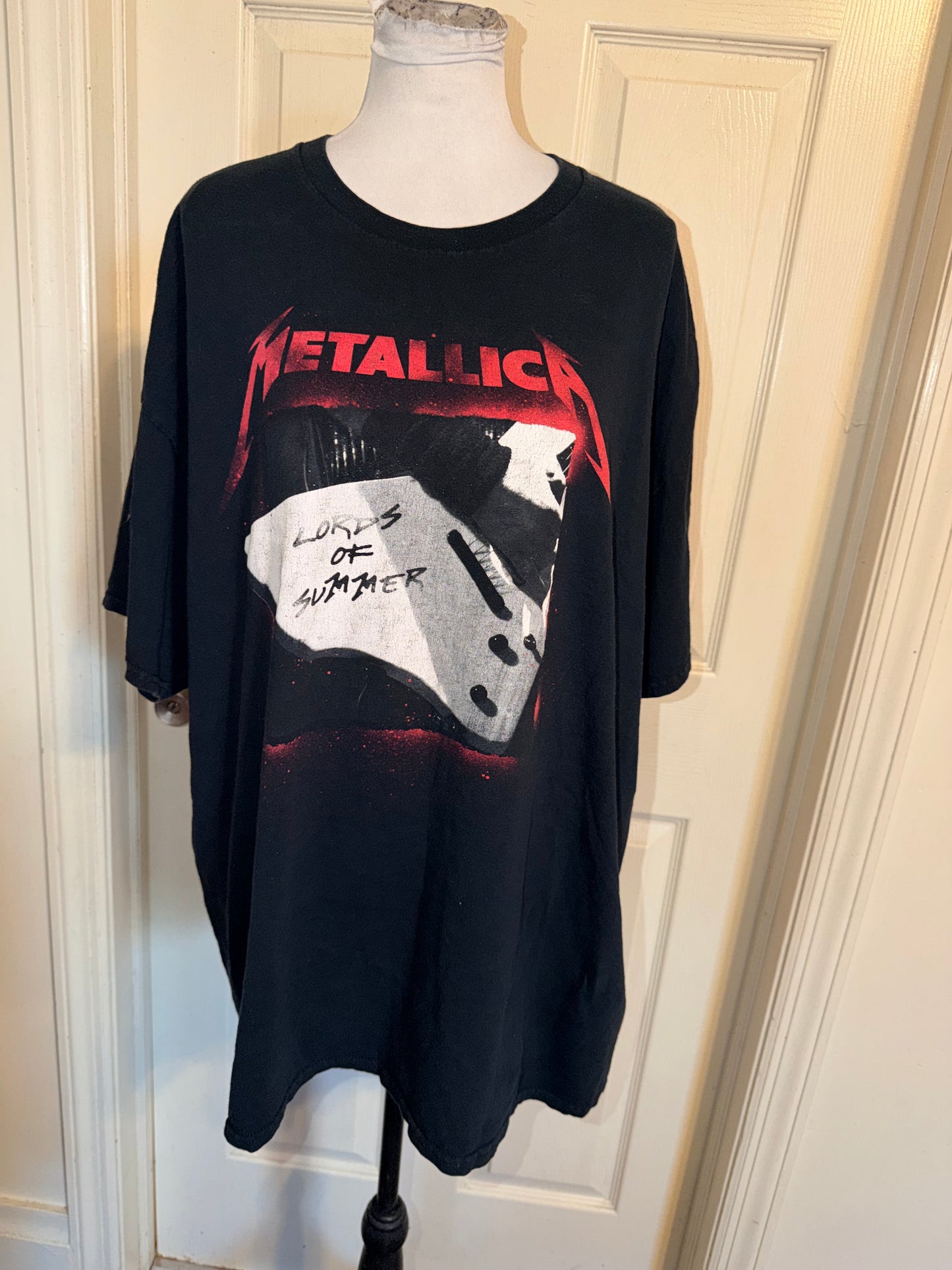 Metallica Oversized Distressed Tee