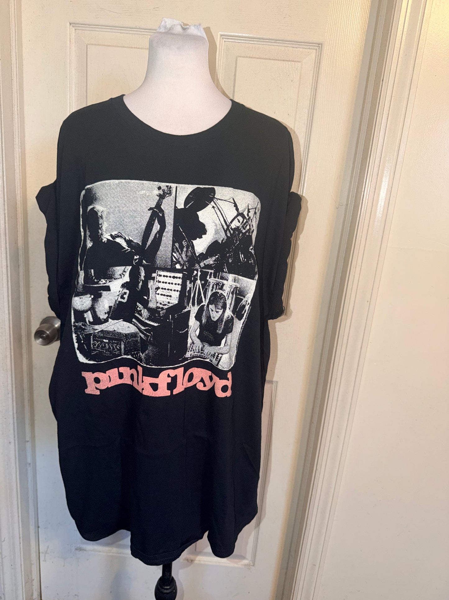 Pink Floyd Oversized Distressed Tee