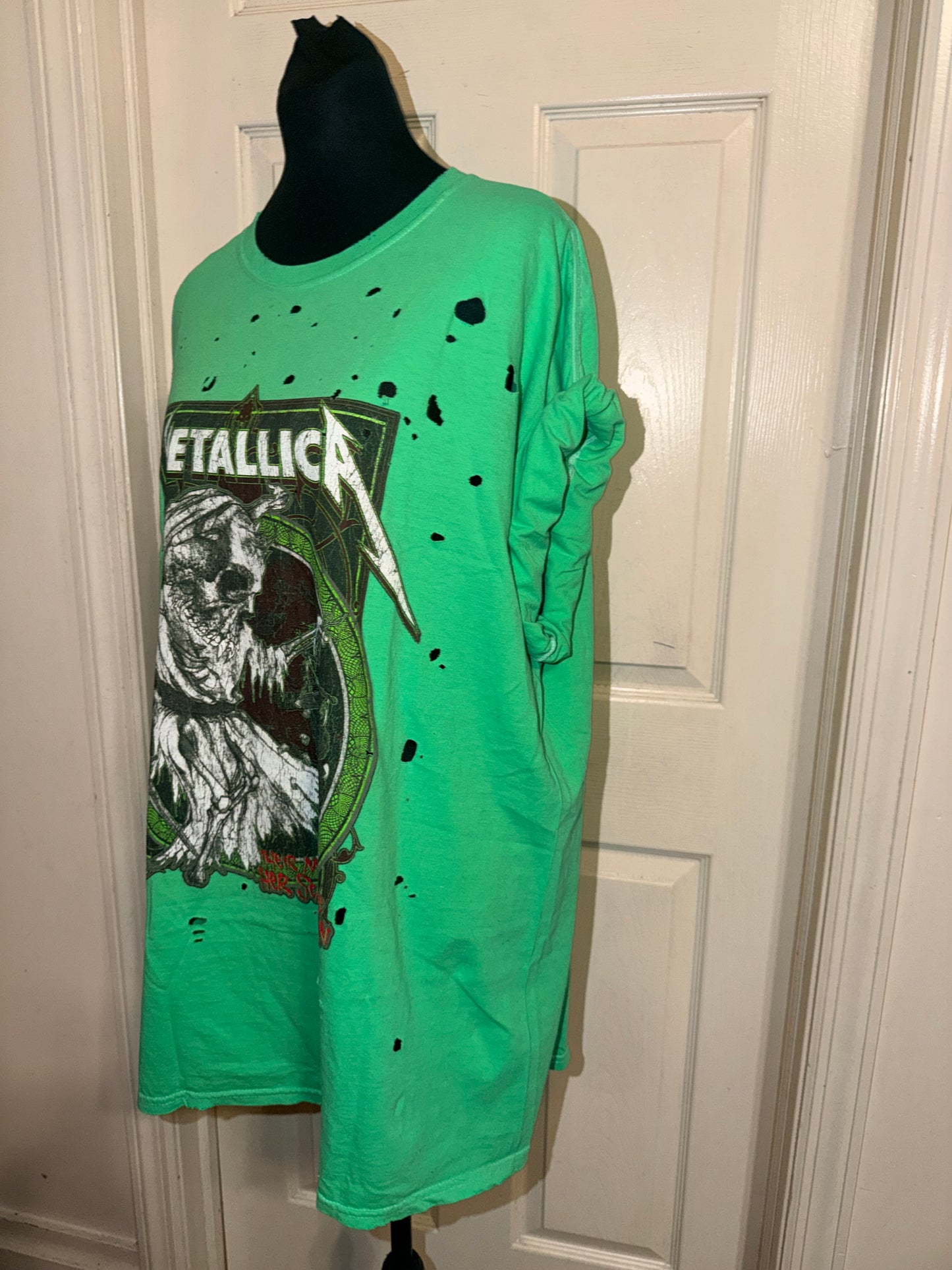 Metallica Oversized Distressed Tee