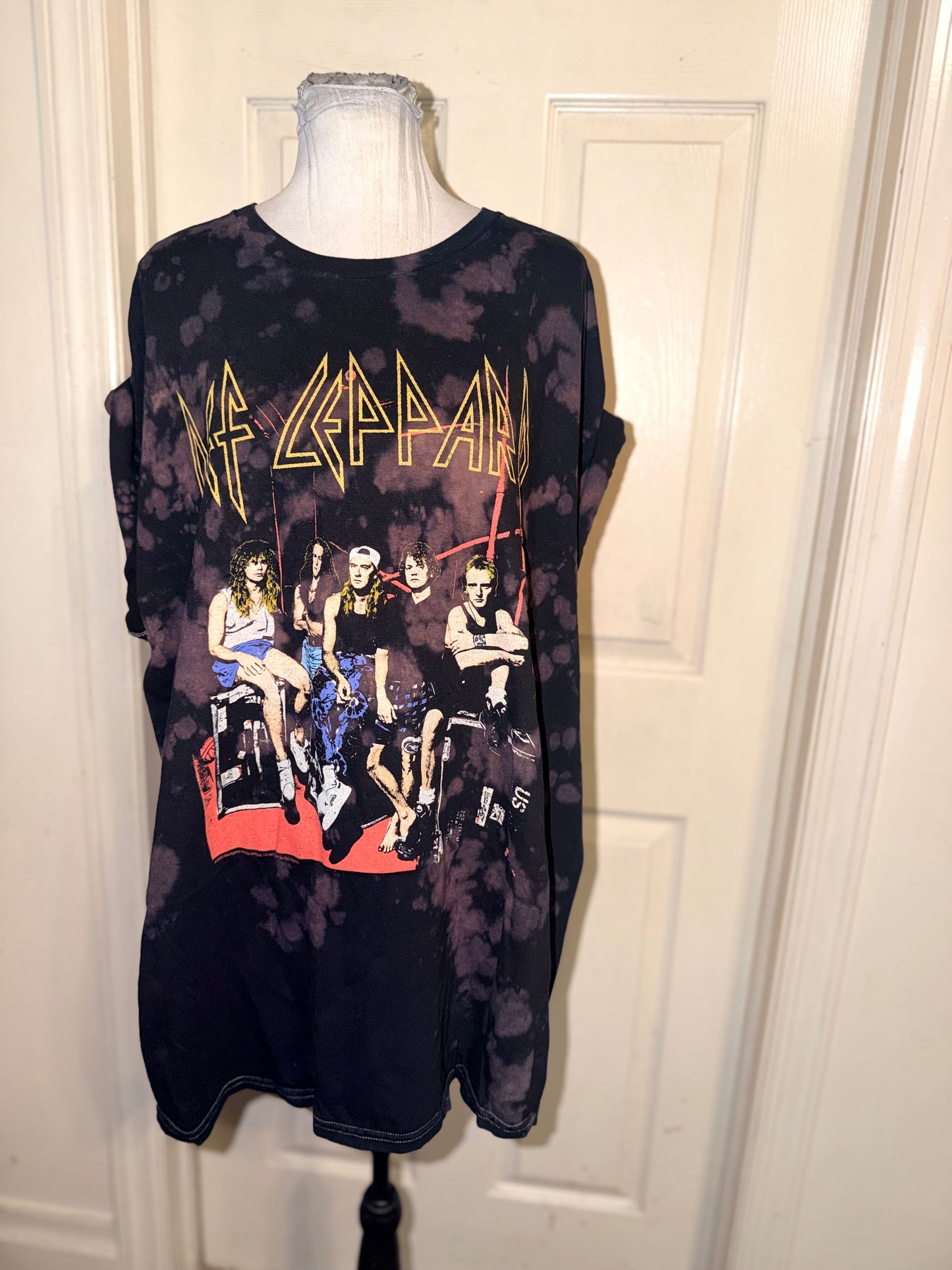 Def Leppard Oversized Tee