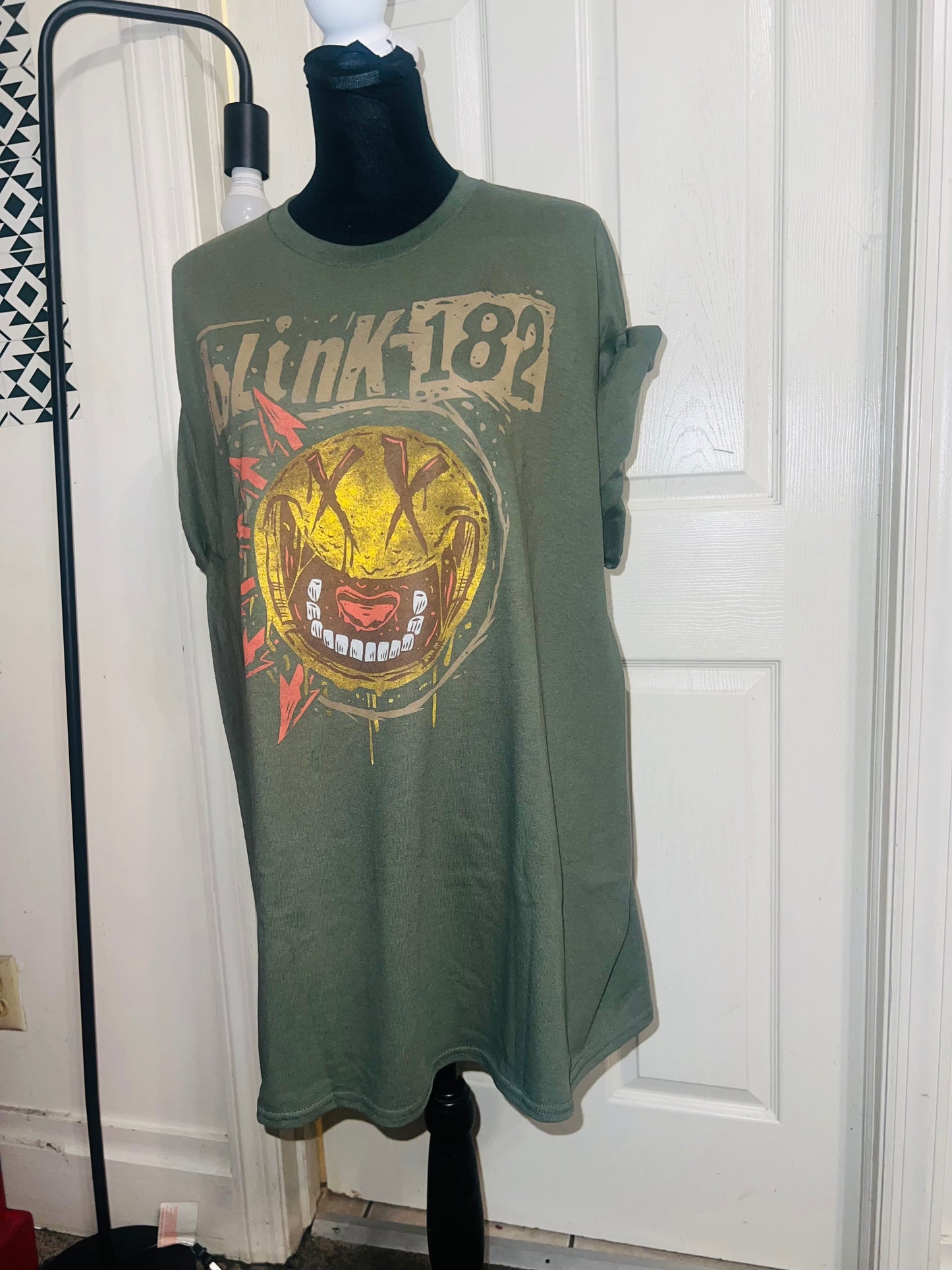 Blink 182 Oversized Distressed Tee