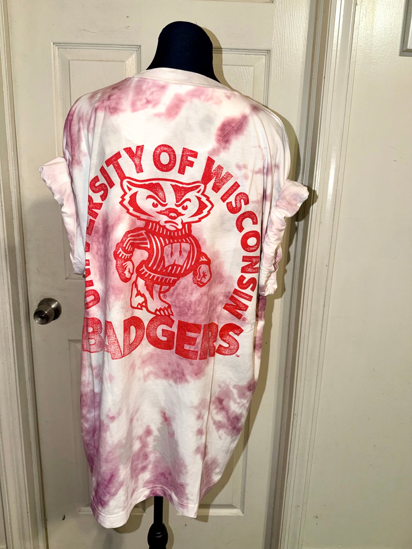 Wisconsin Badgers Oversized Double Sided Tee