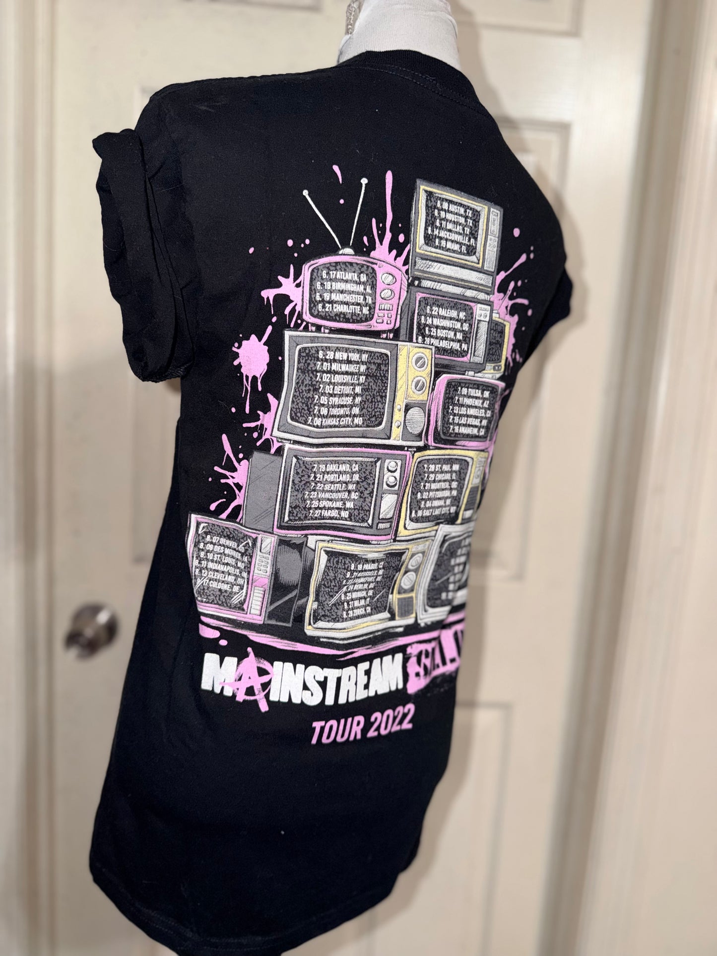 Machine Gun Kelly ft. Avril Lavigne Double Sided Oversized Distressed Tee