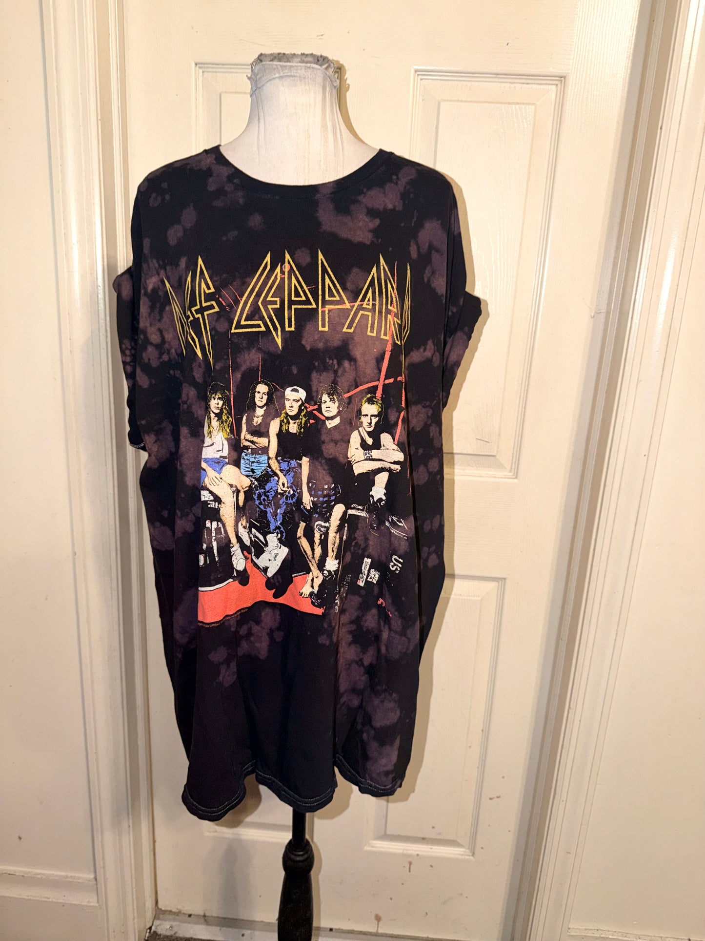 Def Leppard Oversized Tee