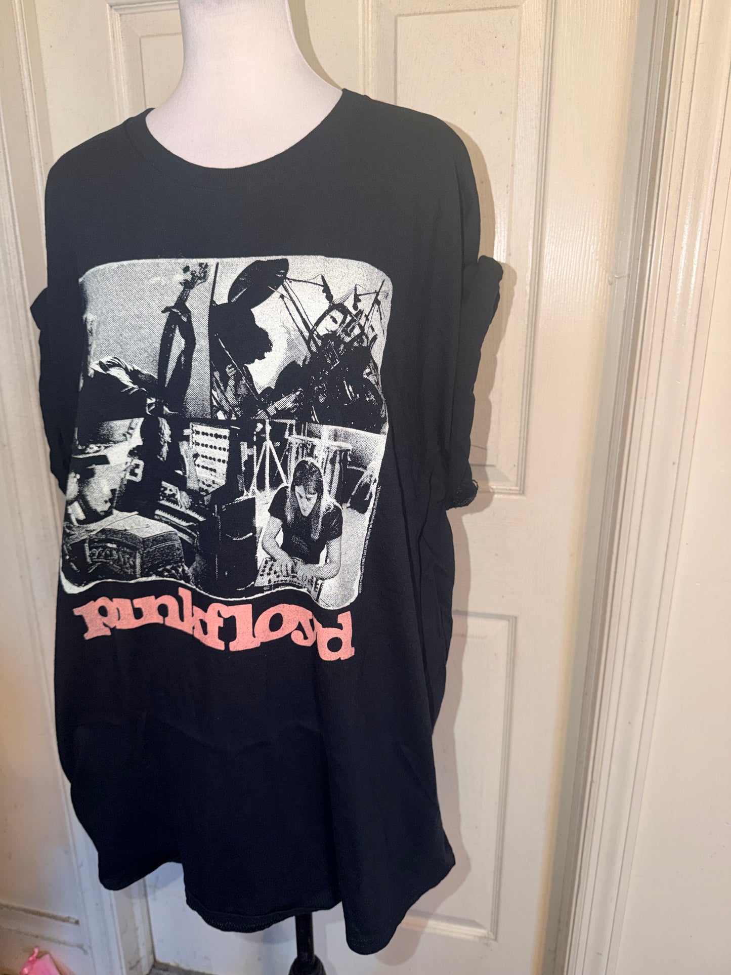 Pink Floyd Oversized Distressed Tee