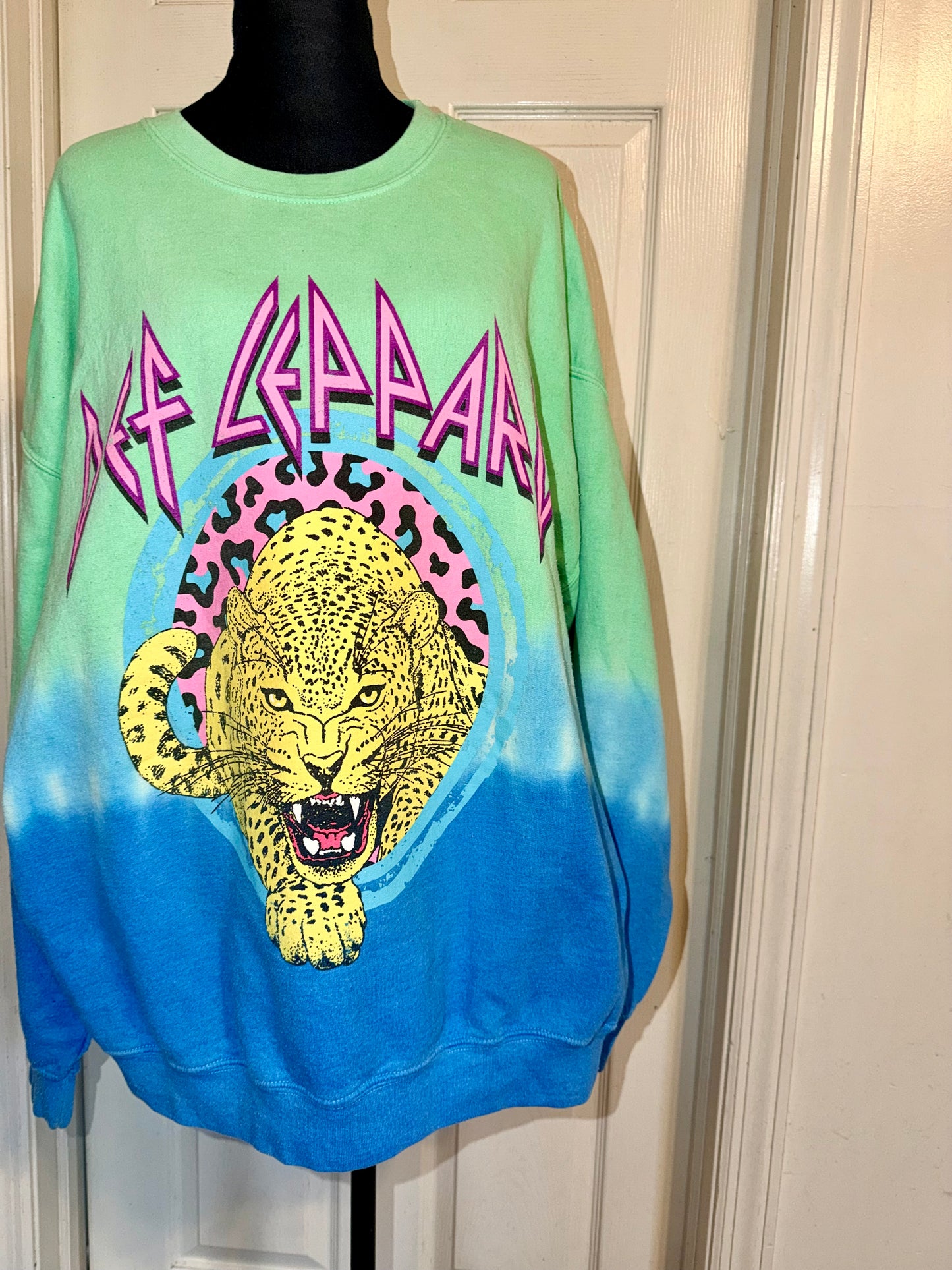 Def Leppard Oversized Sweatshirt