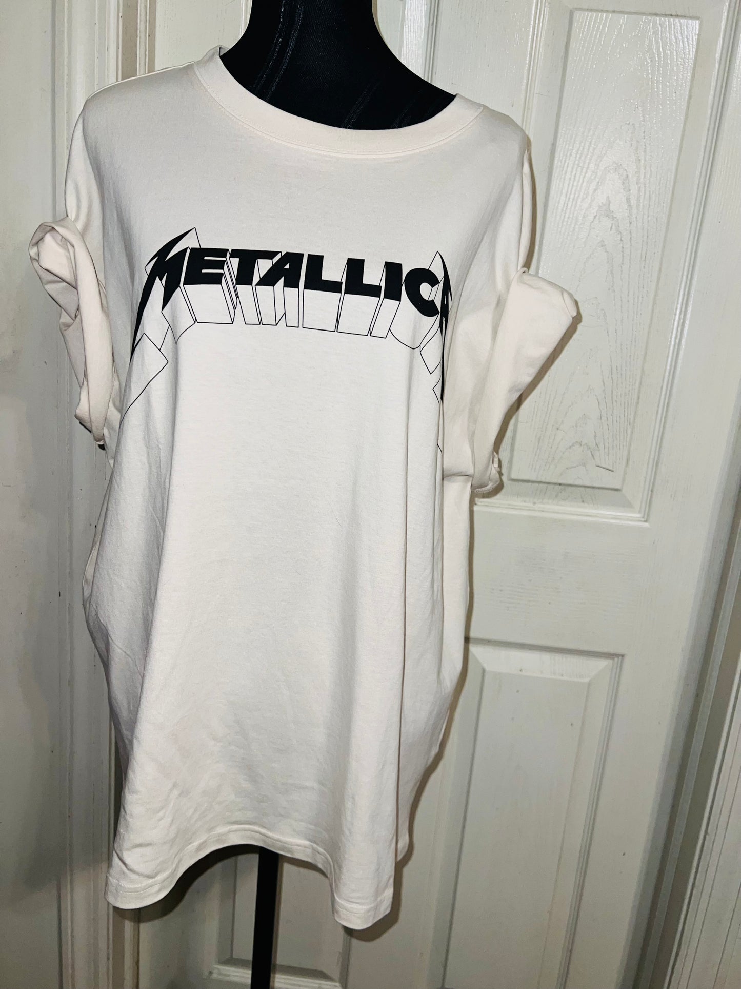 Metallica Distressed Tee