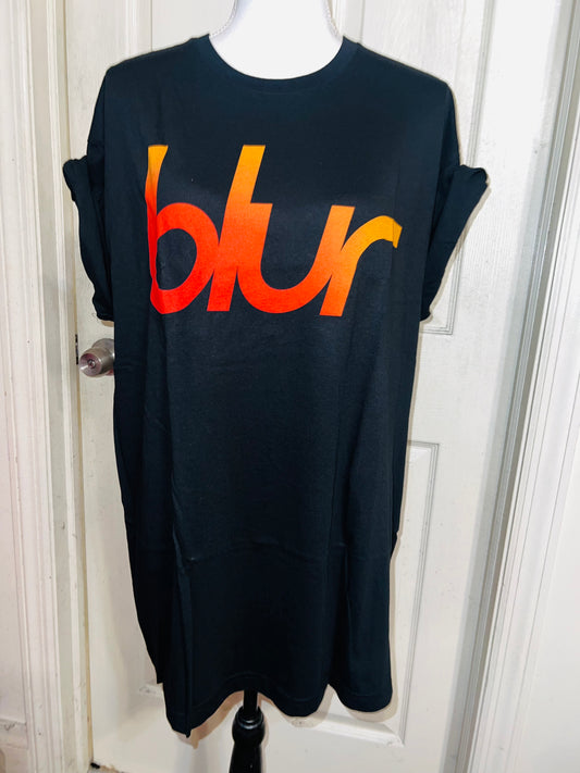 Blur Oversized Distressed Tee