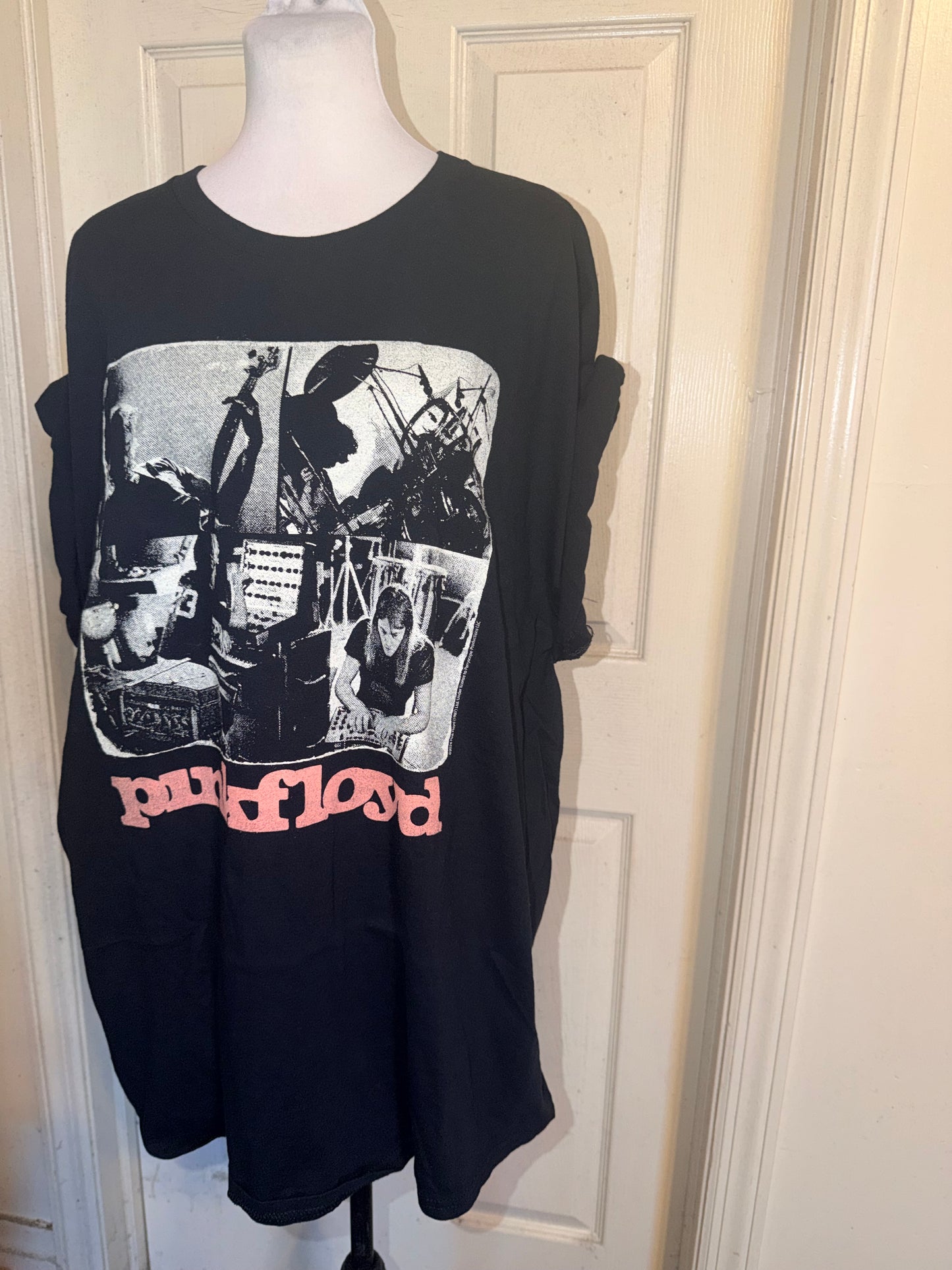 Pink Floyd Oversized Distressed Tee