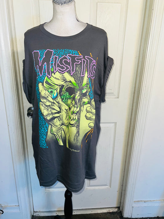 Misfits Oversized Distressed Tee