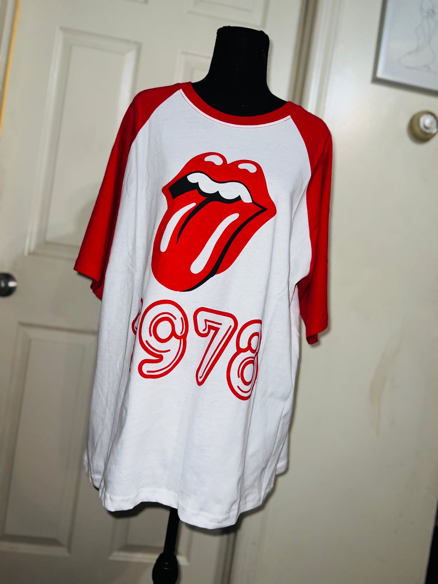 The Rolling Stones Raglan Oversized Distresed Tee