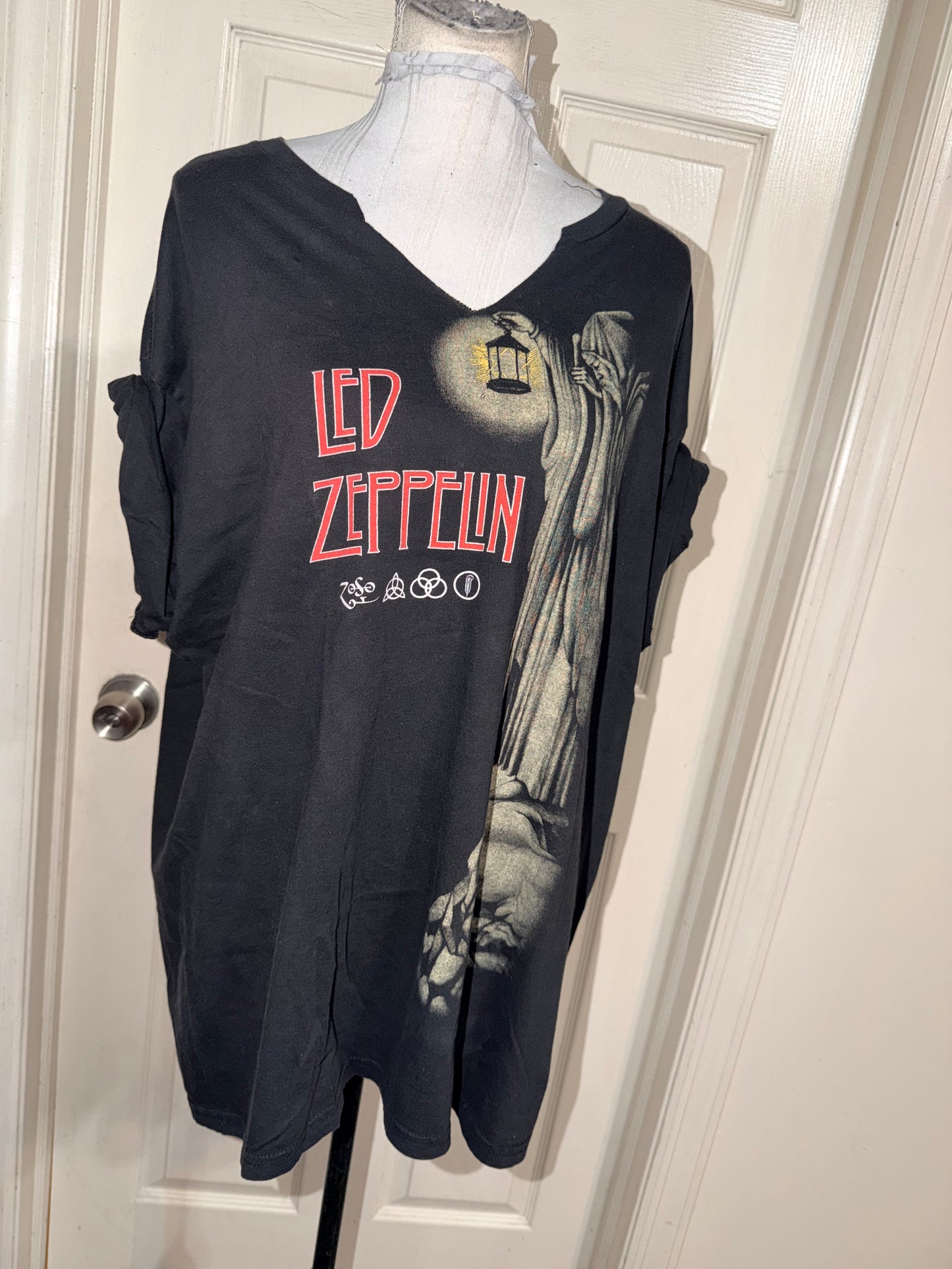 Led Zeppelin Oversized Distressed Tee
